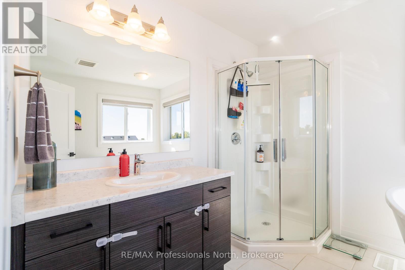 35 Woodstream Drive, Huntsville, Ontario  P0A 1B7 - Photo 23 - X12405400