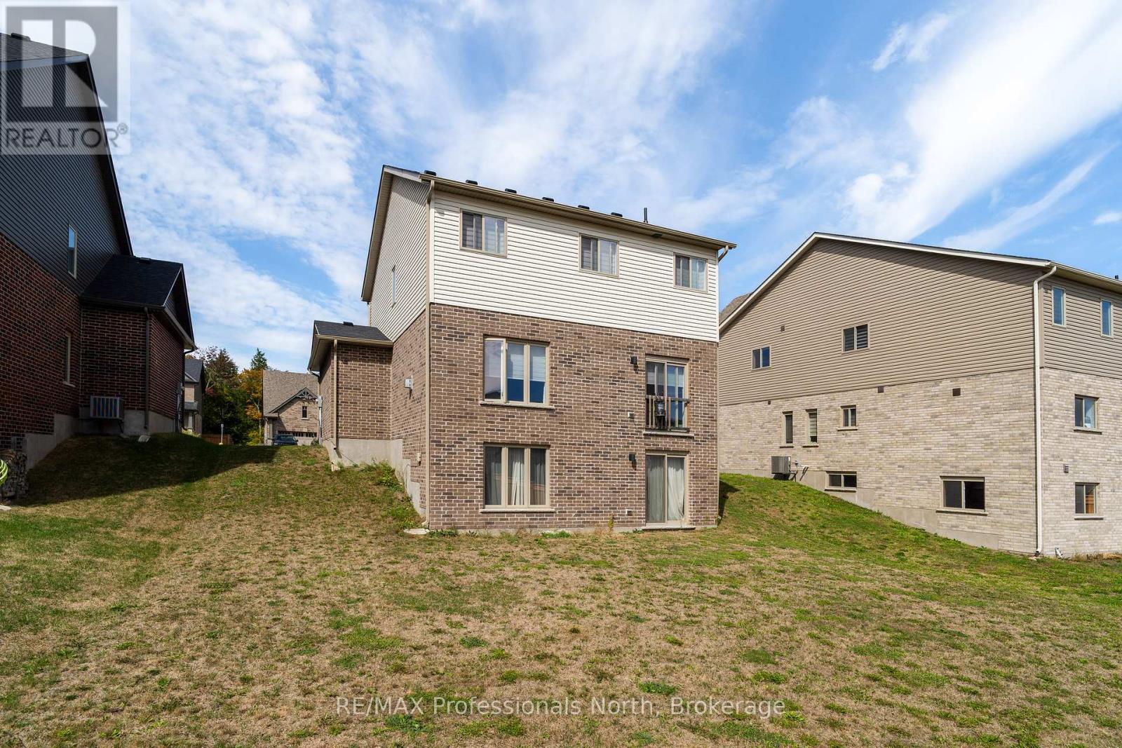 35 Woodstream Drive, Huntsville, Ontario  P0A 1B7 - Photo 33 - X12405400