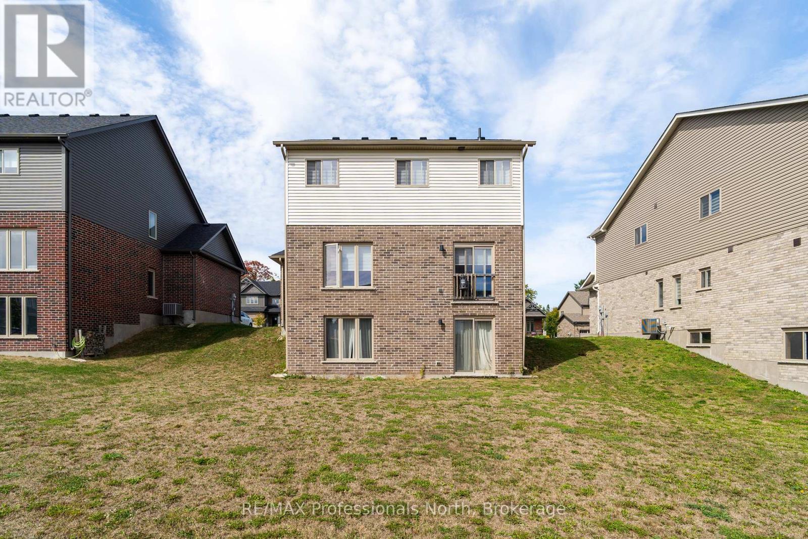 35 Woodstream Drive, Huntsville, Ontario  P0A 1B7 - Photo 34 - X12405400