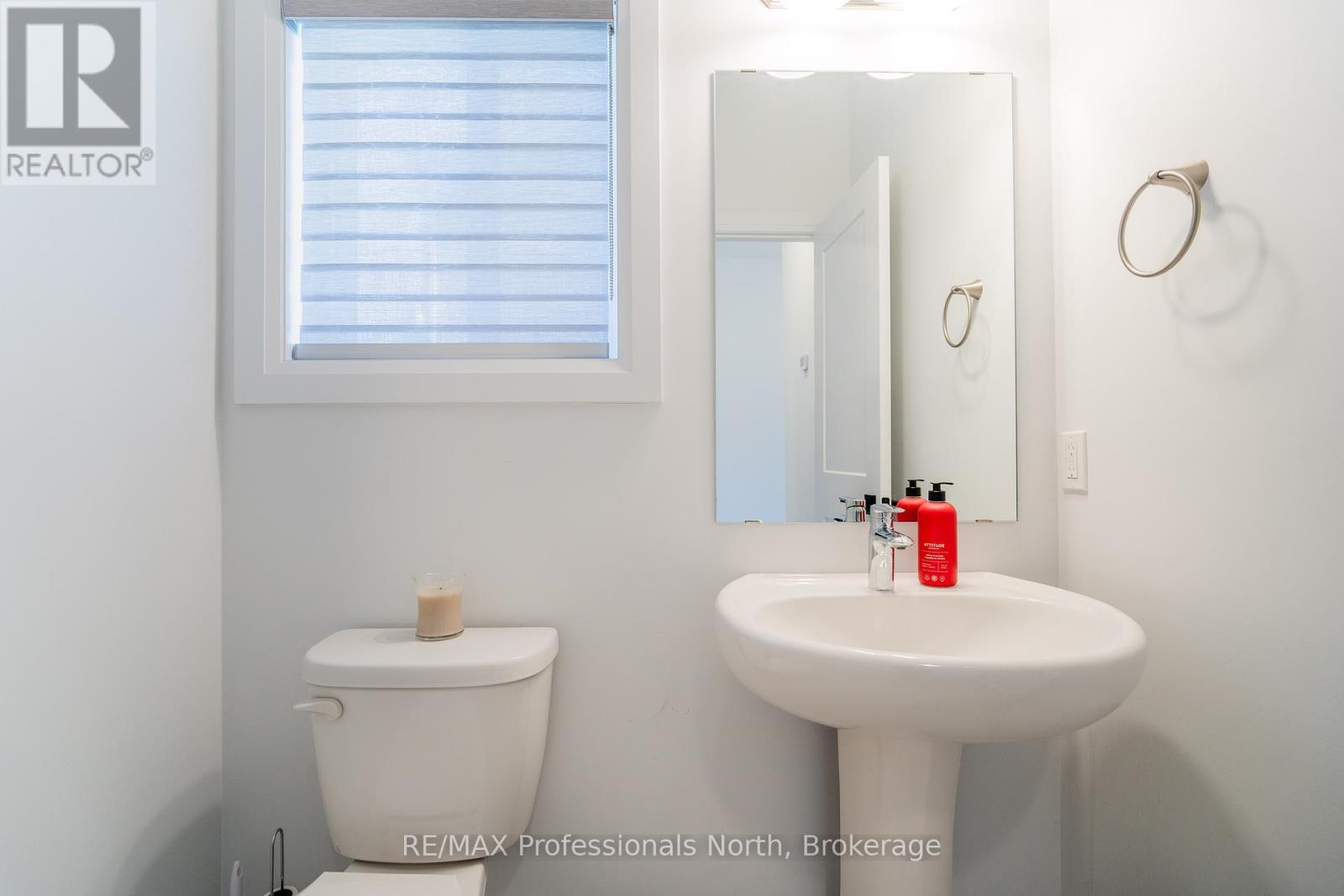 35 Woodstream Drive, Huntsville, Ontario  P0A 1B7 - Photo 5 - X12405400