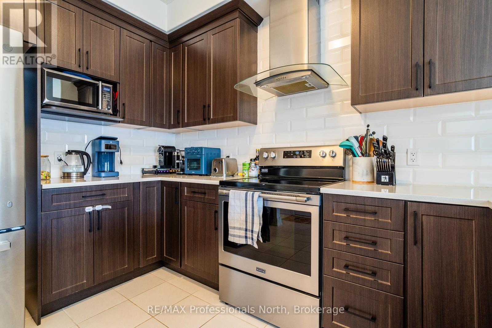 35 Woodstream Drive, Huntsville, Ontario  P0A 1B7 - Photo 8 - X12405400