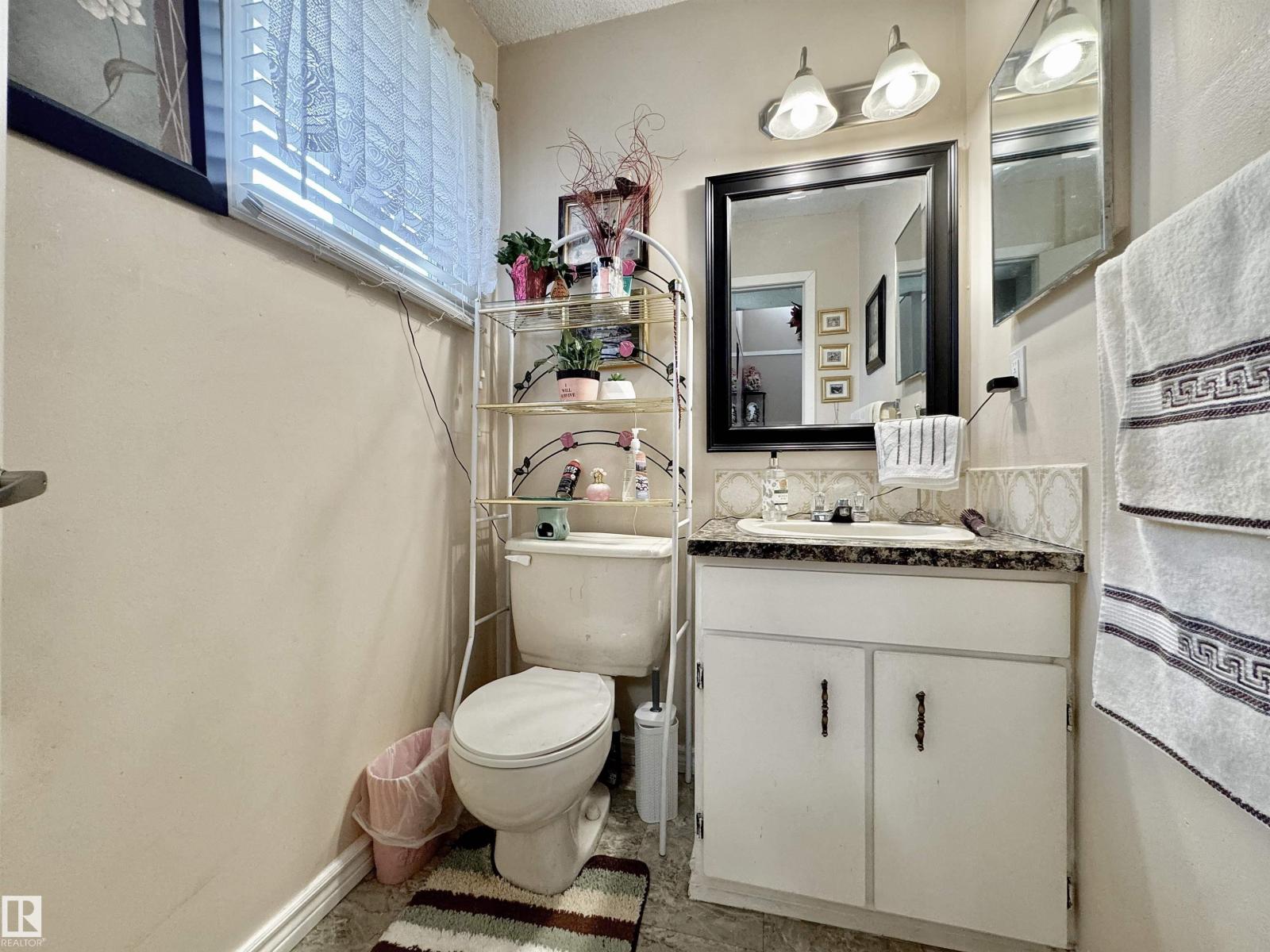 2303 139 Av Nw, Edmonton, Alberta  T5Y 1S1 - Photo 7 - E4457901