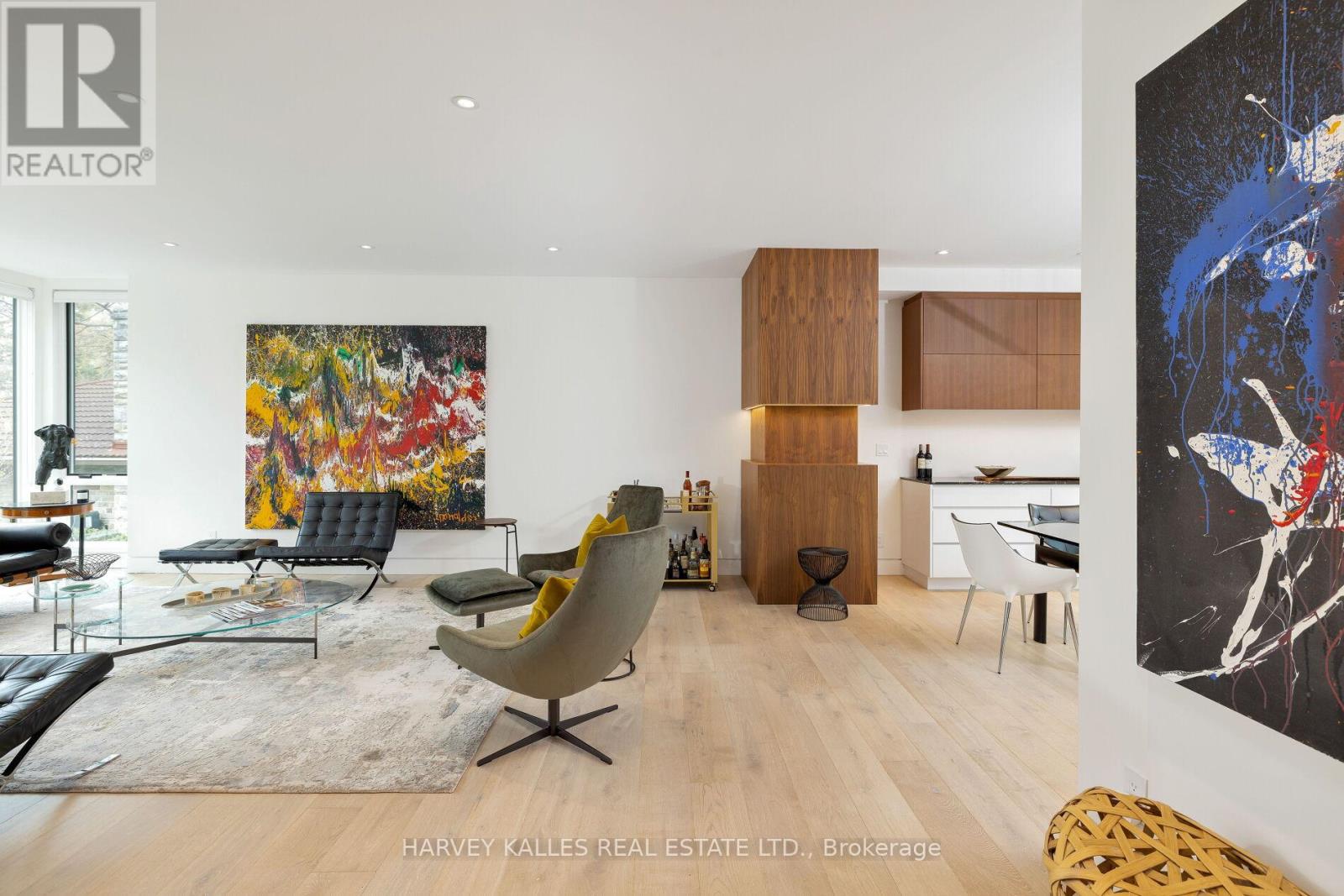 30 Edenbrook Hill, Toronto (Edenbridge-Humber Valley), Ontario  M9A 3Z6 - Photo 11 - W12405349