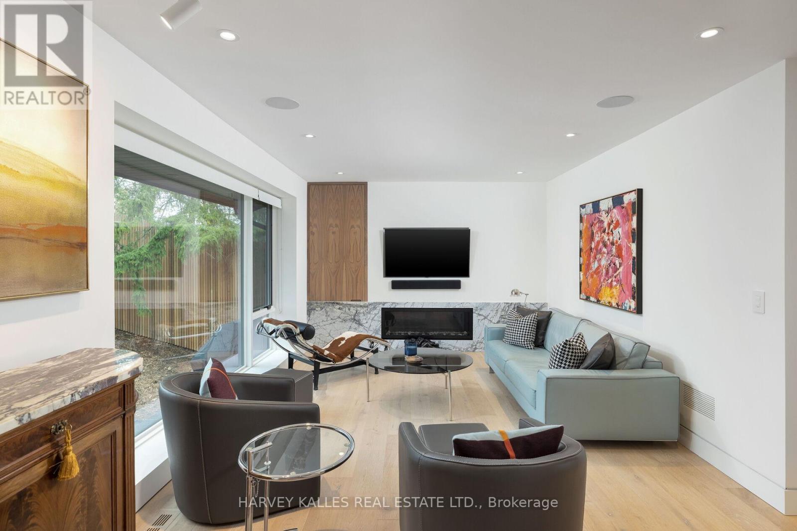 30 Edenbrook Hill, Toronto (Edenbridge-Humber Valley), Ontario  M9A 3Z6 - Photo 25 - W12405349