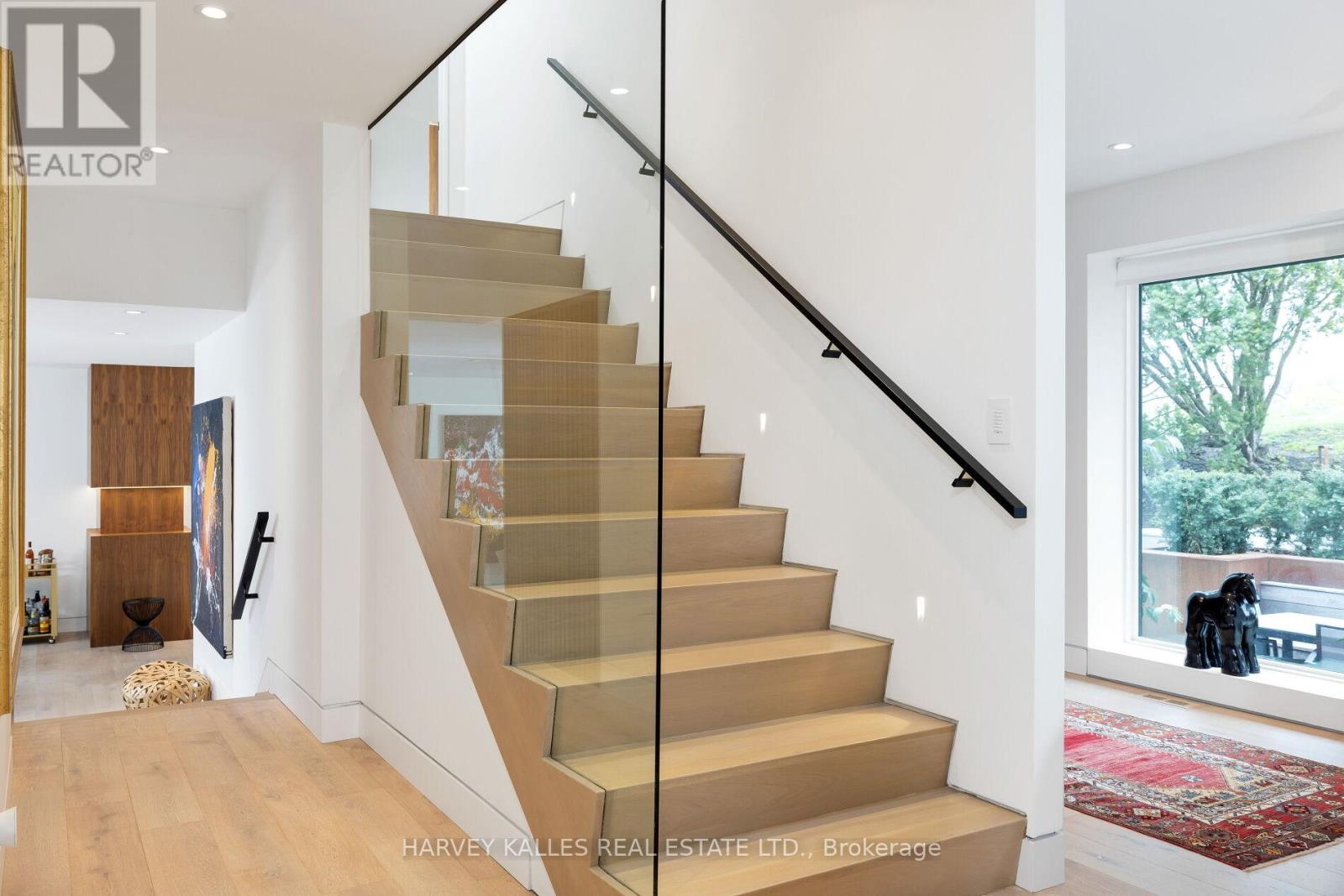 30 Edenbrook Hill, Toronto (Edenbridge-Humber Valley), Ontario  M9A 3Z6 - Photo 27 - W12405349