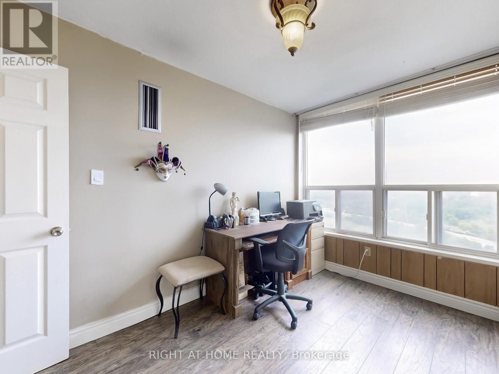 2303 - 85 Emmett Avenue, Toronto (Mount Dennis), Ontario  M6M 5A2 - Photo 25 - W12403888