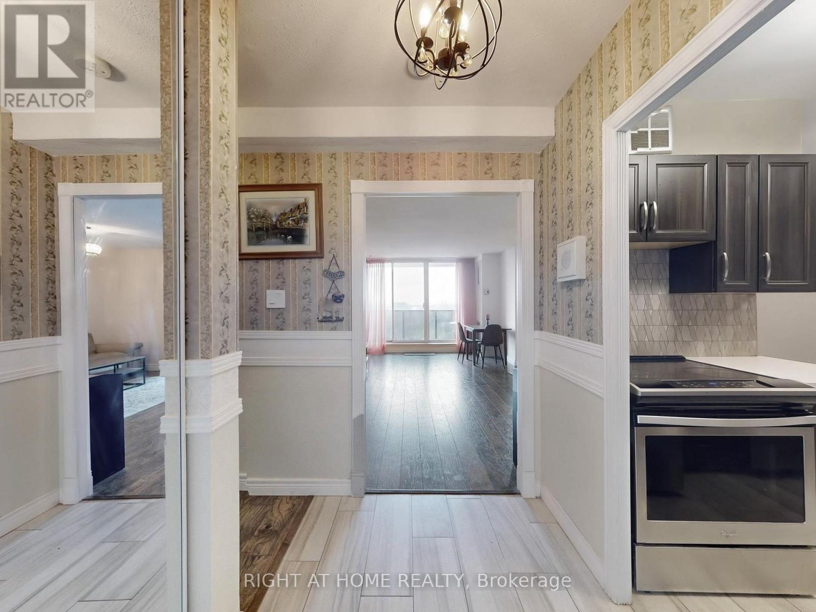 2303 - 85 Emmett Avenue, Toronto (Mount Dennis), Ontario  M6M 5A2 - Photo 29 - W12403888