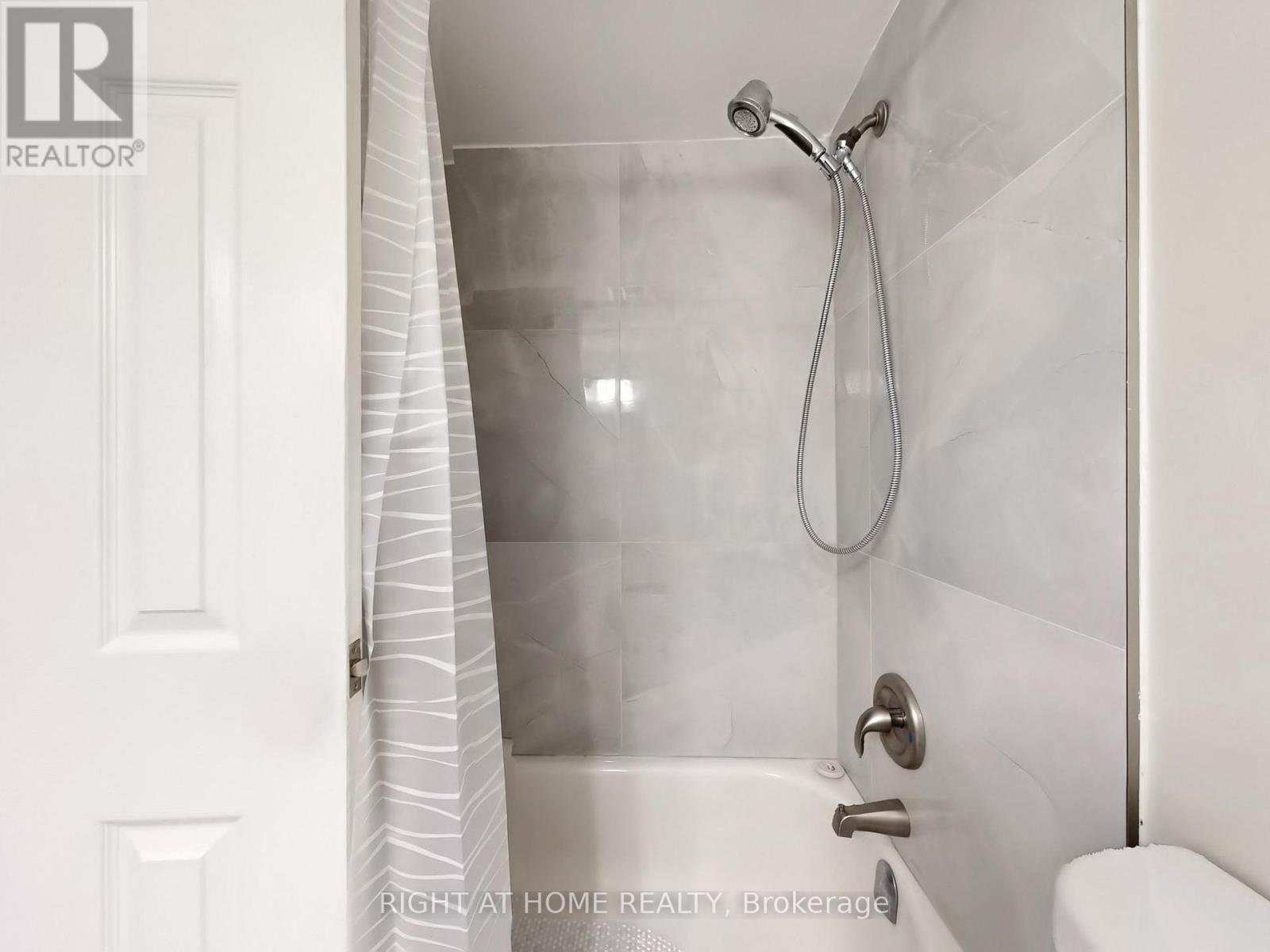 2303 - 85 Emmett Avenue, Toronto (Mount Dennis), Ontario  M6M 5A2 - Photo 21 - W12403888