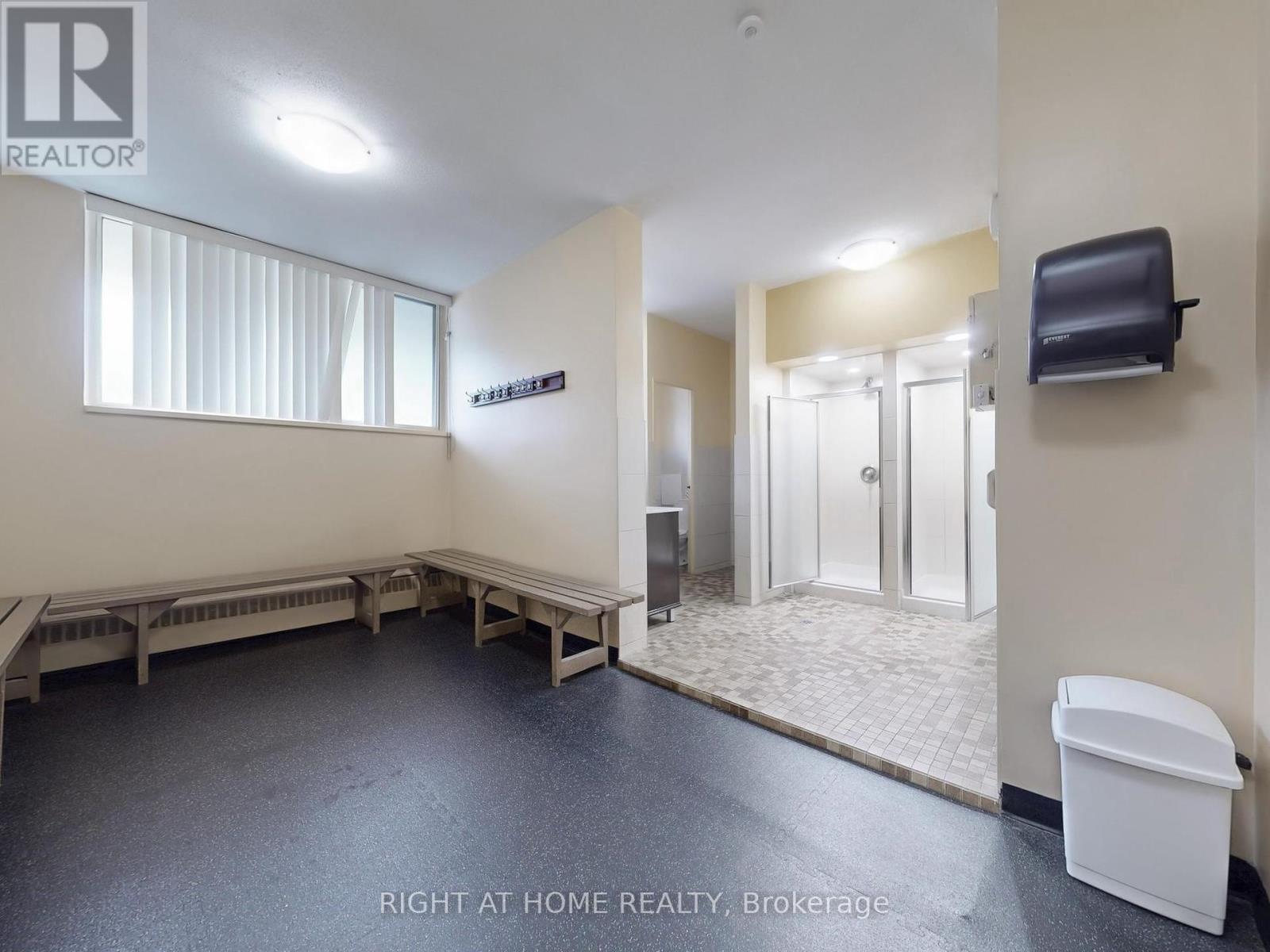 2303 - 85 Emmett Avenue, Toronto (Mount Dennis), Ontario  M6M 5A2 - Photo 38 - W12403888