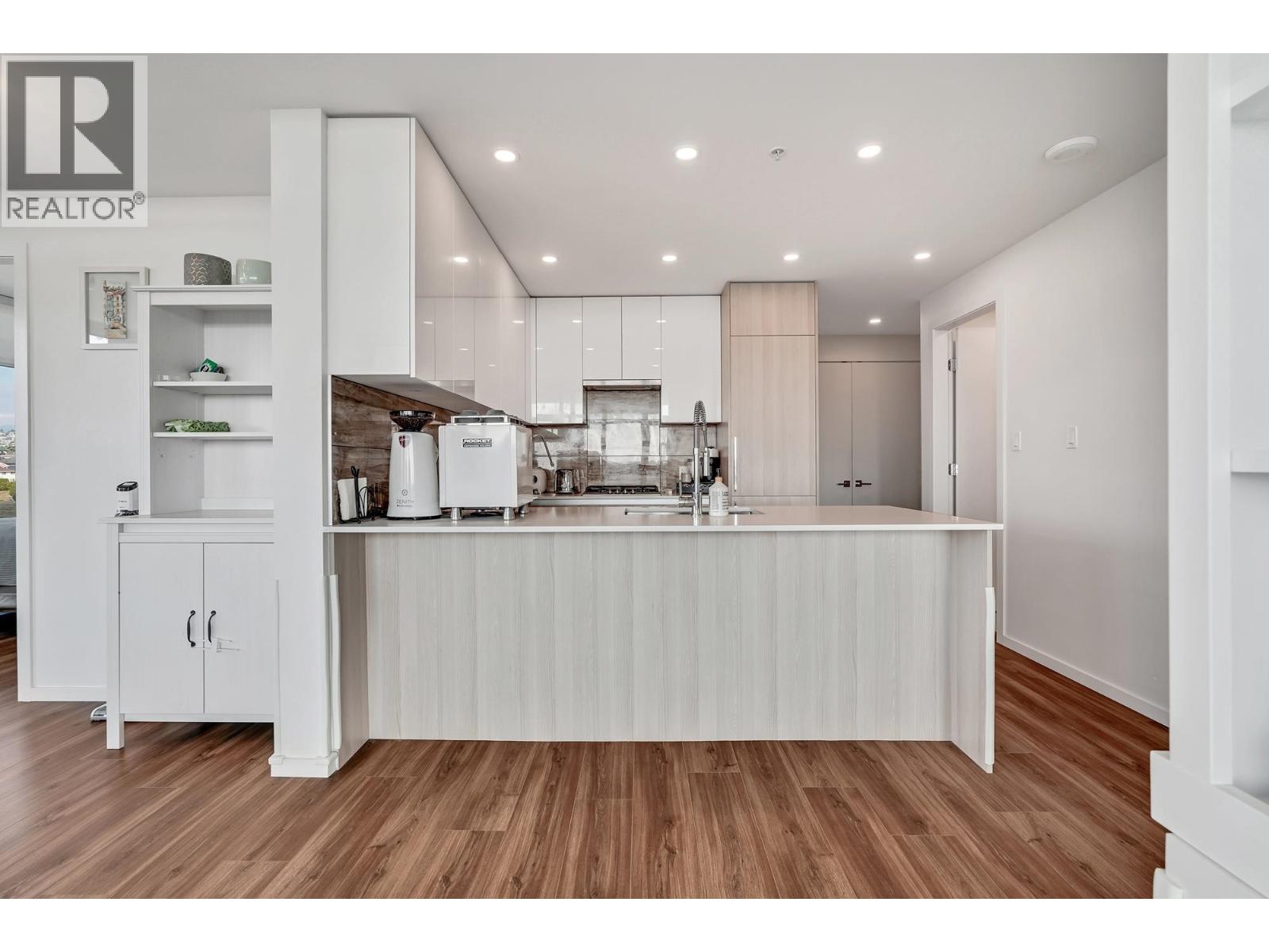 1209 1888 Gilmore Avenue, Burnaby, British Columbia  V5C 0L2 - Photo 7 - R3048206