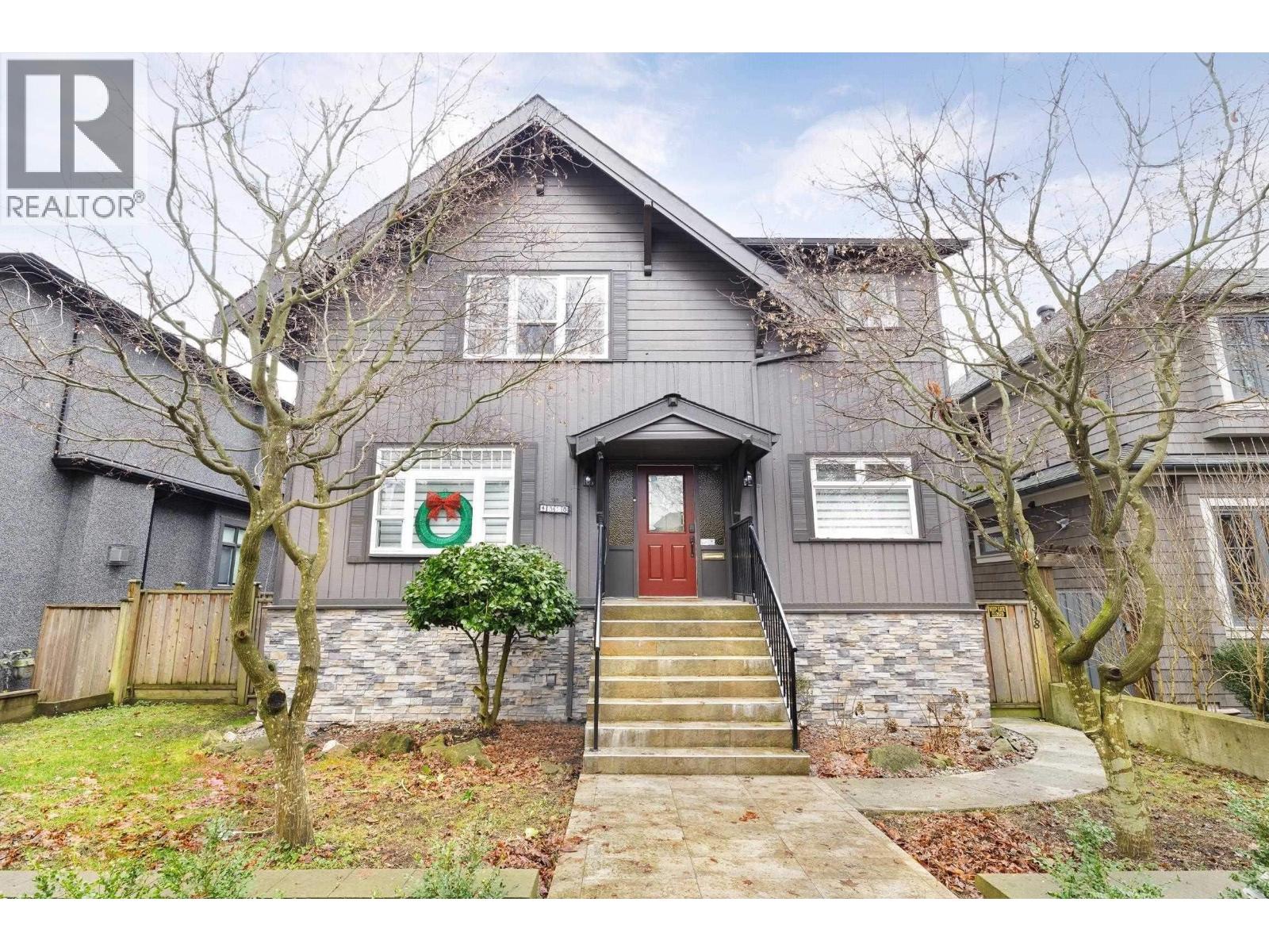 4318 W 11TH AVENUE, Vancouver, British Columbia