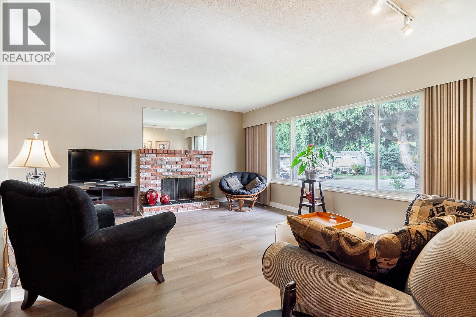 2946 Coventry Crescent, Port Coquitlam, British Columbia  V3B 4V3 - Photo 2 - R3048205