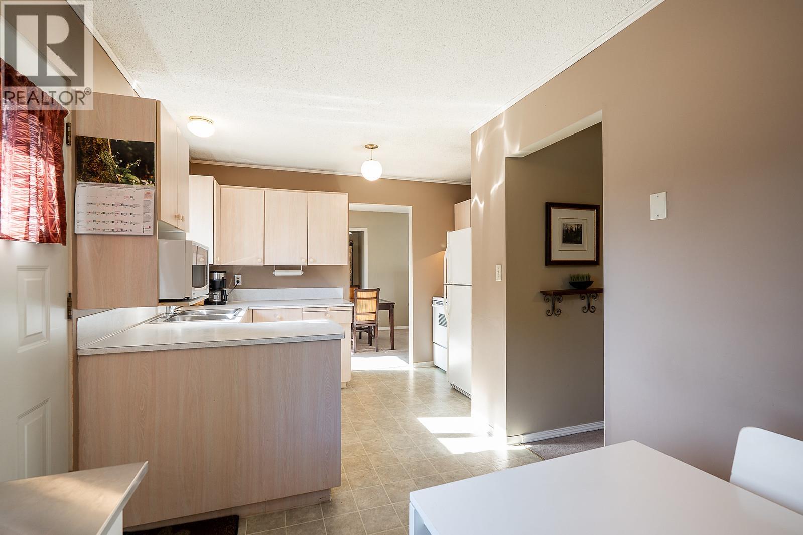 2946 Coventry Crescent, Port Coquitlam, British Columbia  V3B 4V3 - Photo 9 - R3048205
