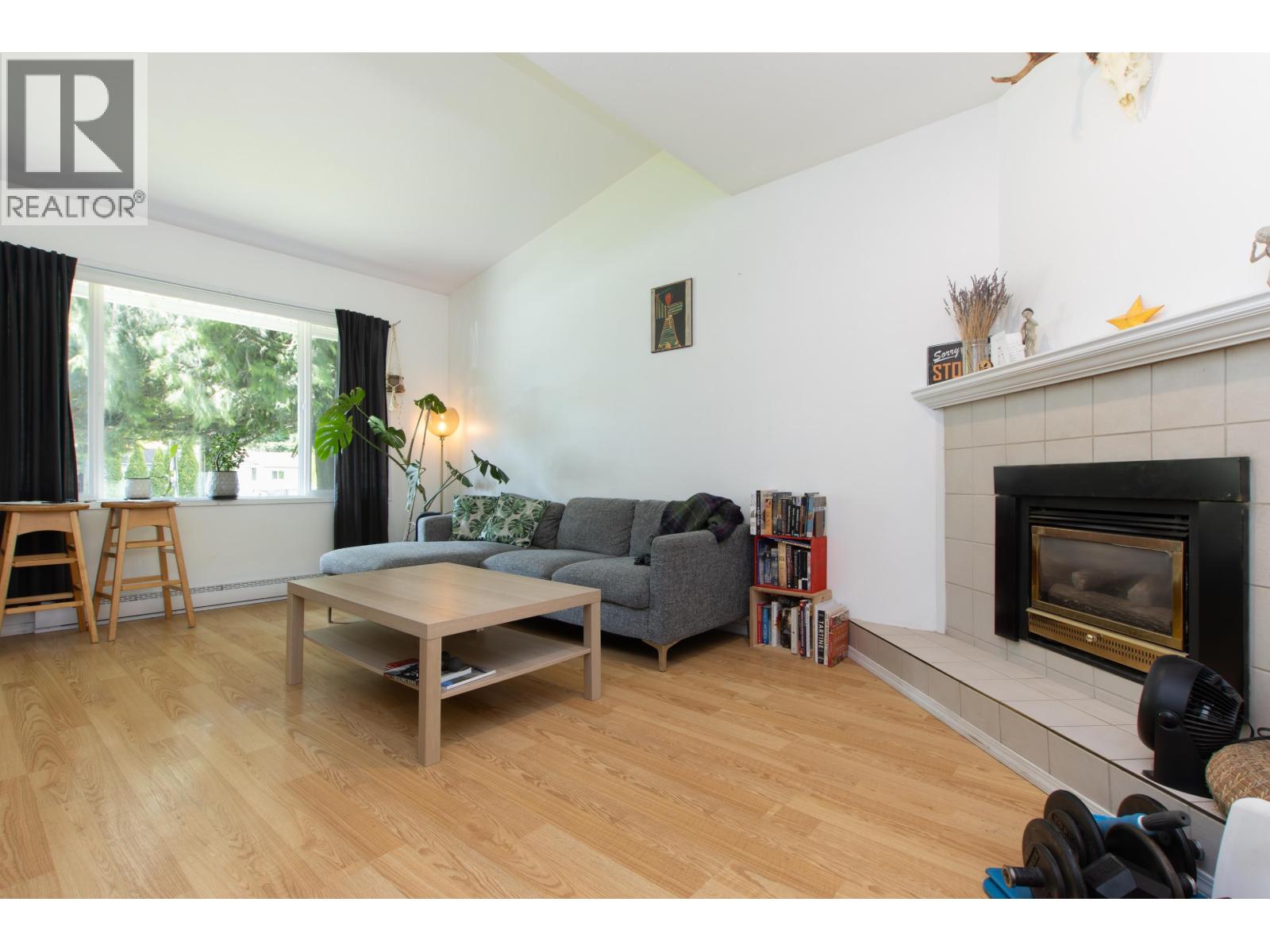 39710 Government Road, Squamish, British Columbia  V8B 0A5 - Photo 6 - R3011923