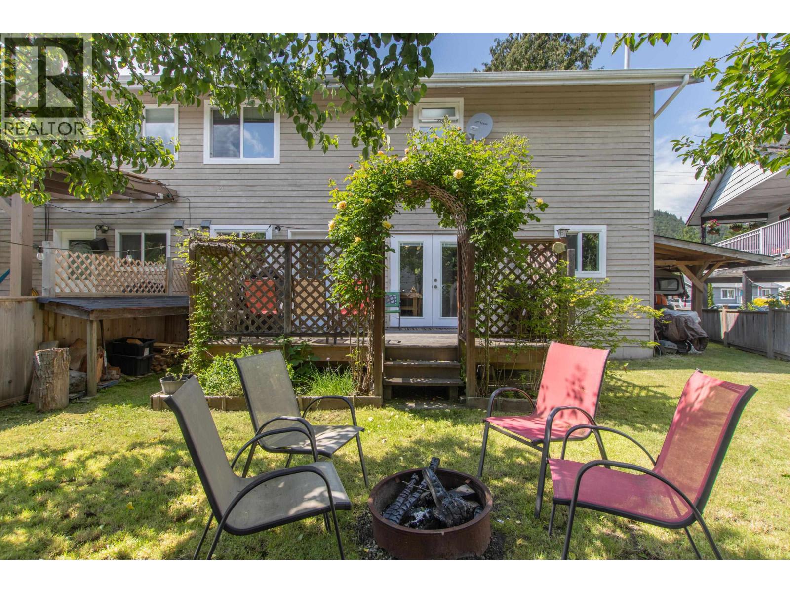 39710 GOVERNMENT ROAD, Squamish, British Columbia