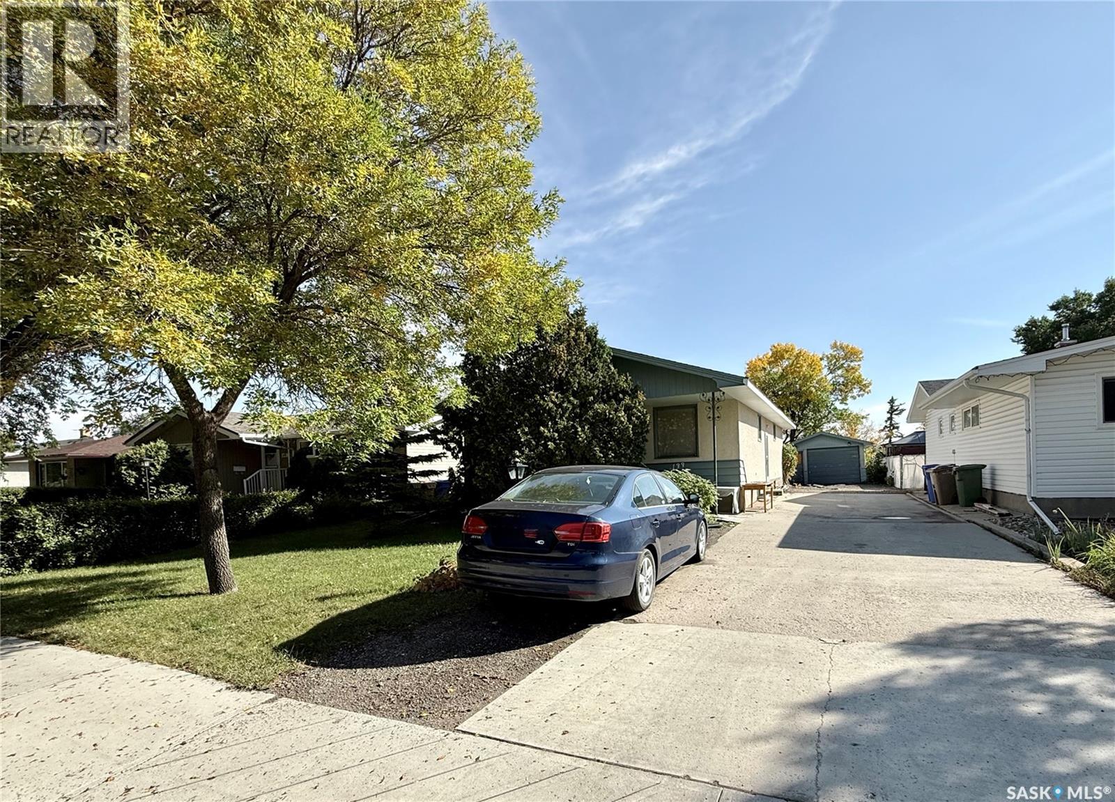 133 Mcmurchy Avenue, Regina, Saskatchewan  S4R 3G7 - Photo 2 - SK018482