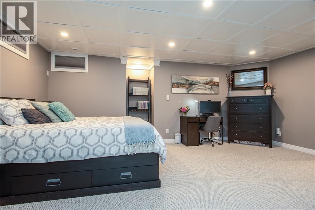 518 Baringham Place, Waterloo, Ontario  N2T 2J4 - Photo 31 - 40770175