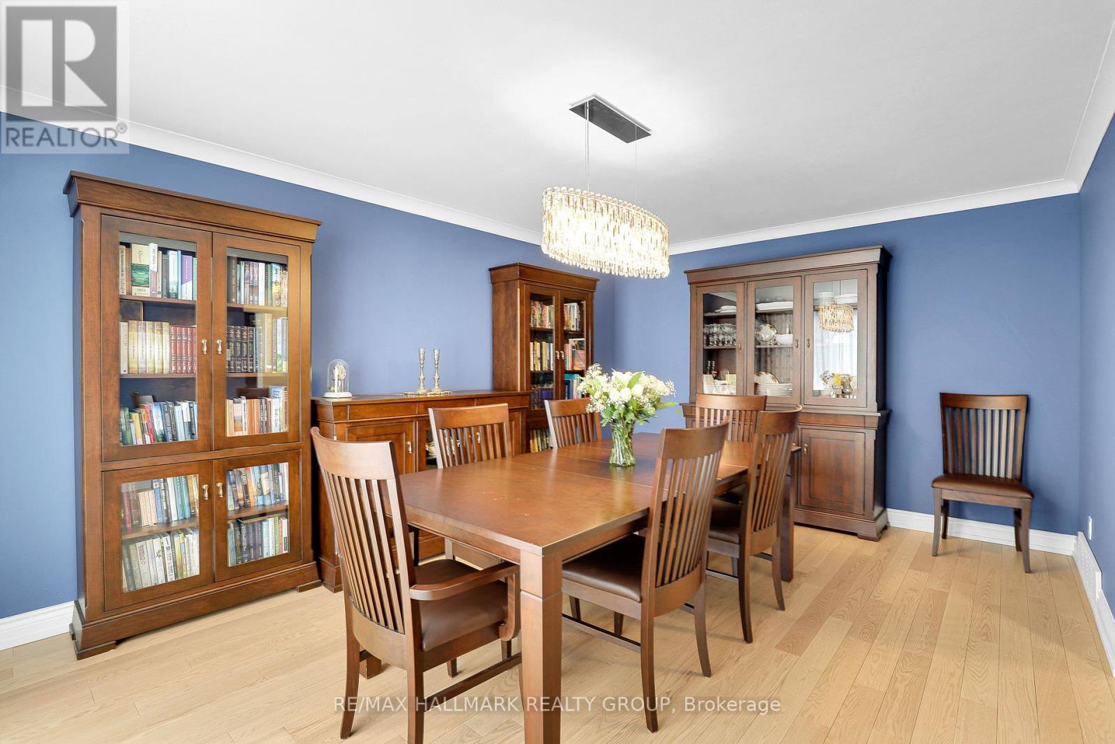 1712 Playfair Drive, Ottawa, Ontario  K1H 5S6 - Photo 12 - X12405421