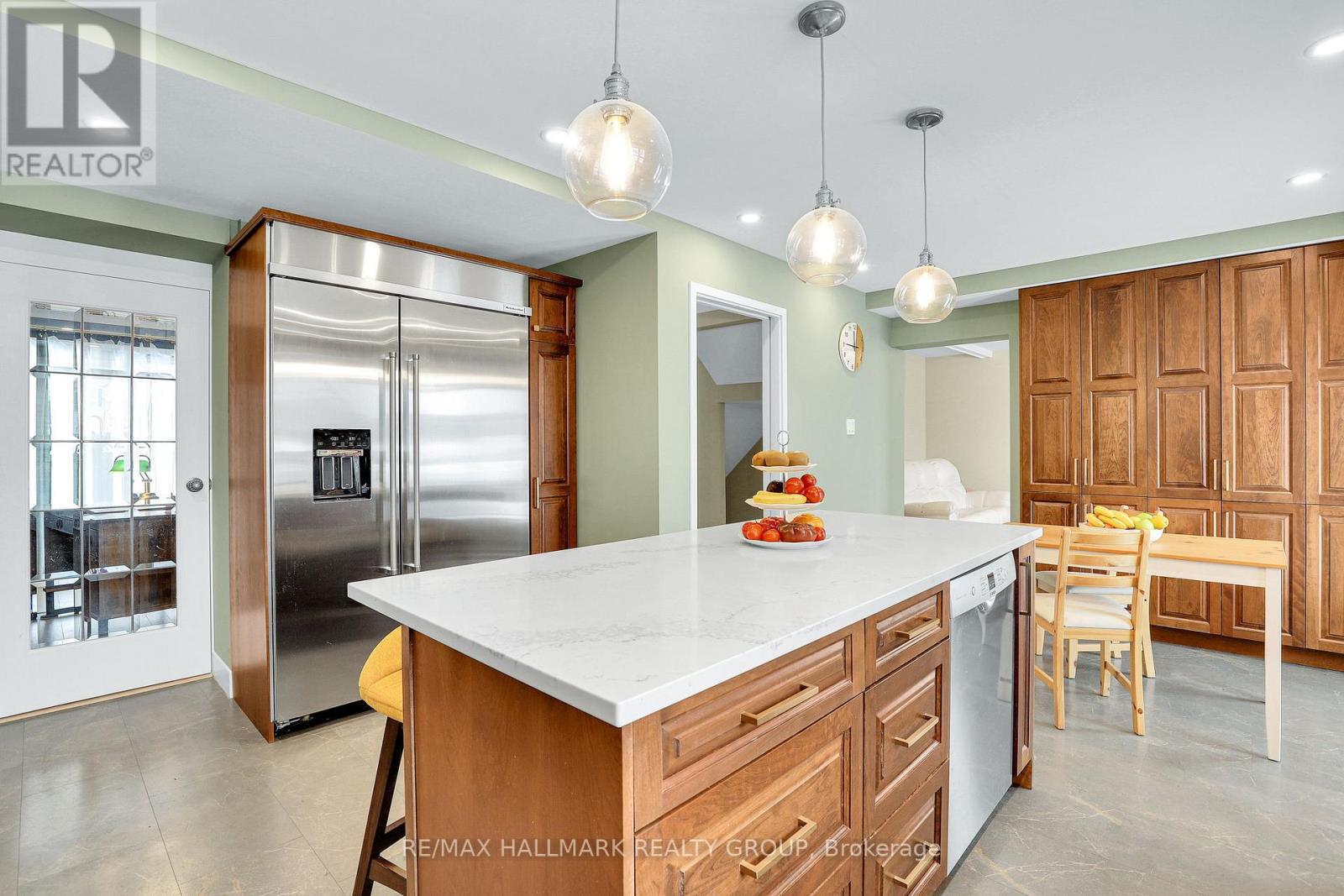 1712 Playfair Drive, Ottawa, Ontario  K1H 5S6 - Photo 15 - X12405421
