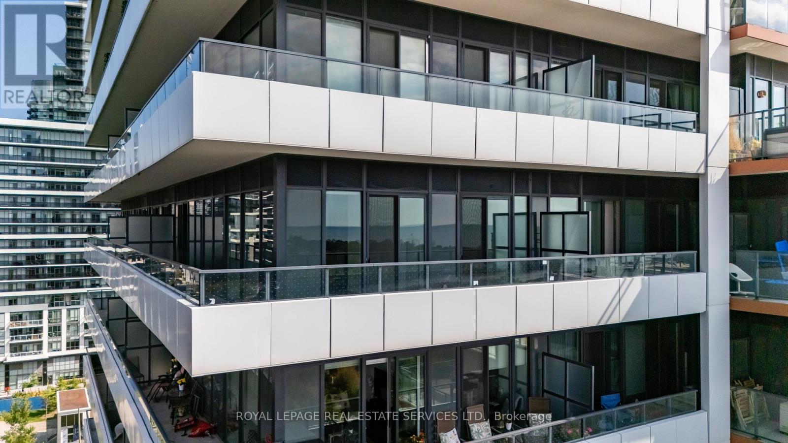 1002 - 20 Shore Breeze Drive, Toronto (Mimico), Ontario  M8V 0C7 - Photo 2 - W12405395