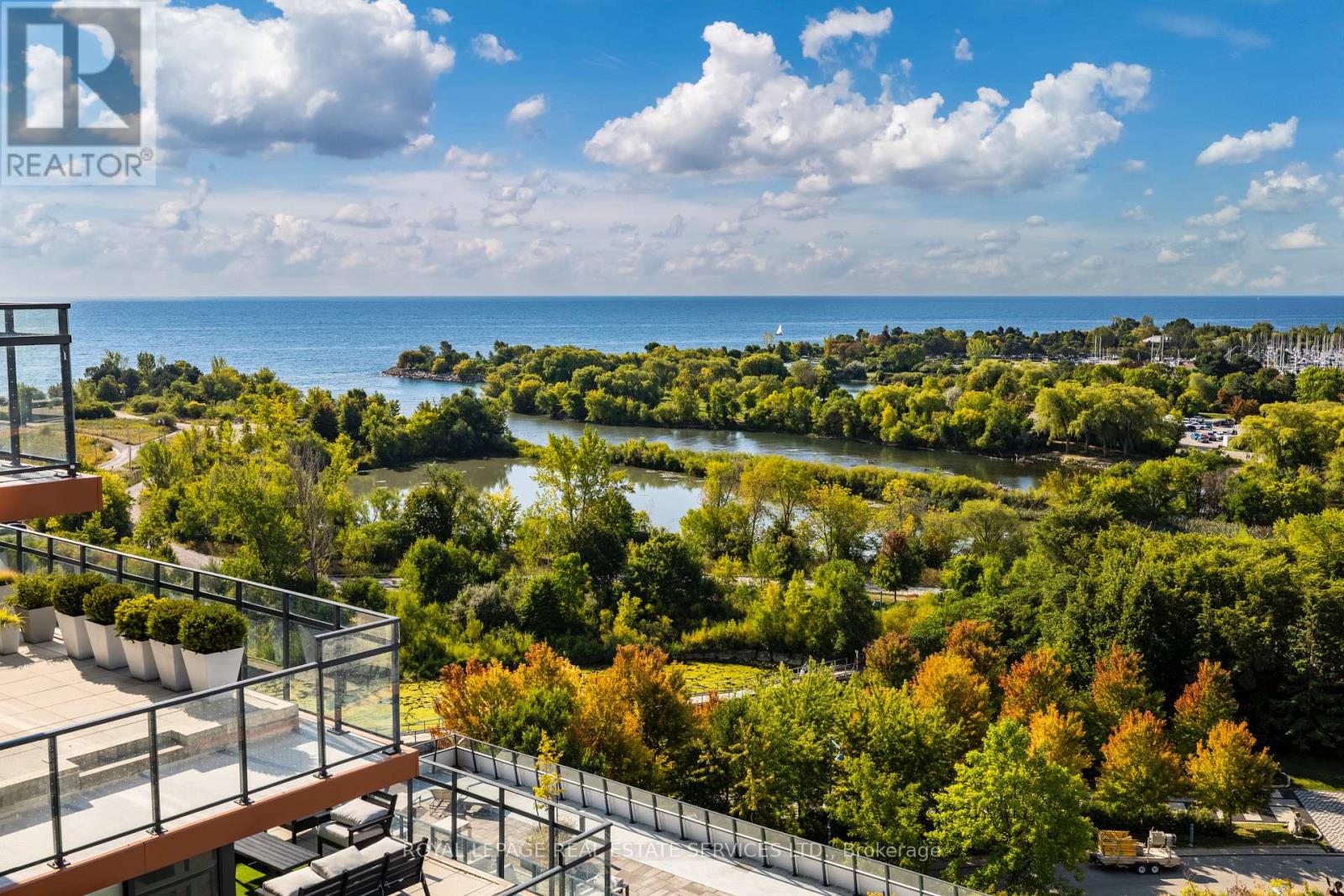1002 - 20 Shore Breeze Drive, Toronto (Mimico), Ontario  M8V 0C7 - Photo 5 - W12405395