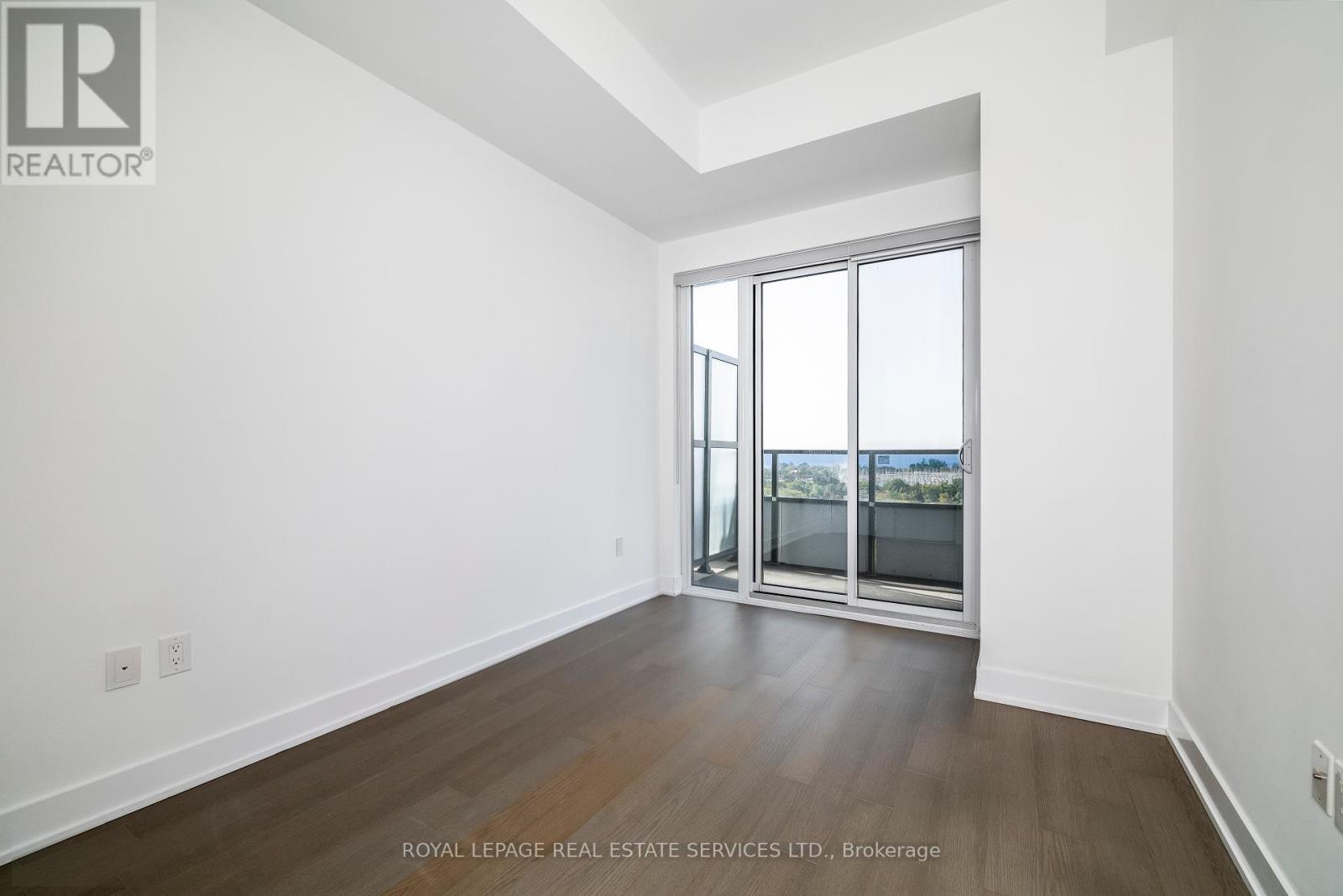 1002 - 20 Shore Breeze Drive, Toronto (Mimico), Ontario  M8V 0C7 - Photo 9 - W12405395