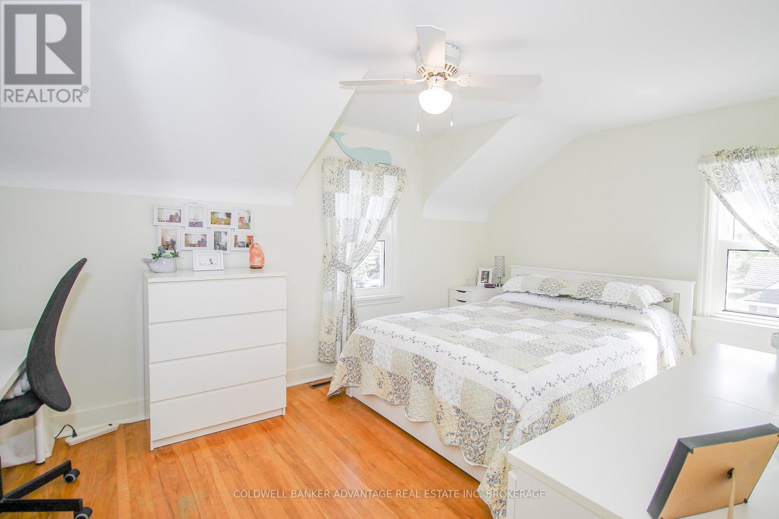 43 Gram Avenue, Welland, Ontario  L3C 1H5 - Photo 22 - X12405430