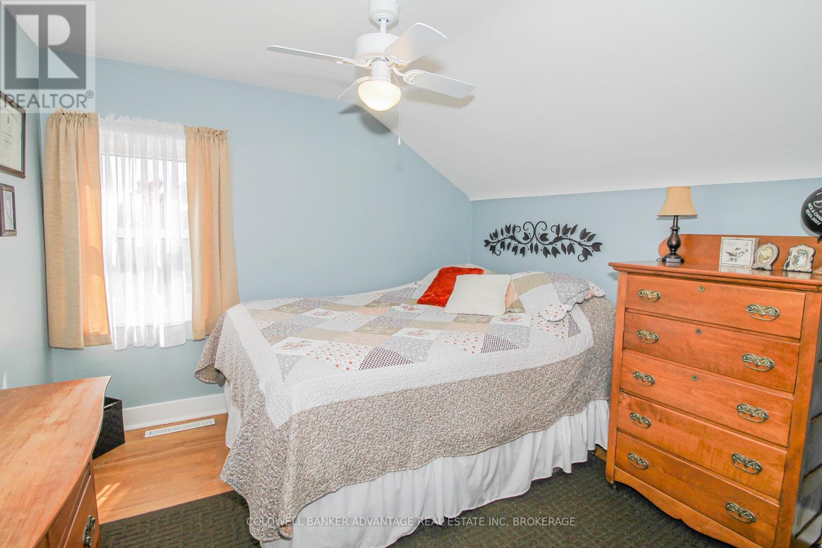 43 Gram Avenue, Welland, Ontario  L3C 1H5 - Photo 24 - X12405430
