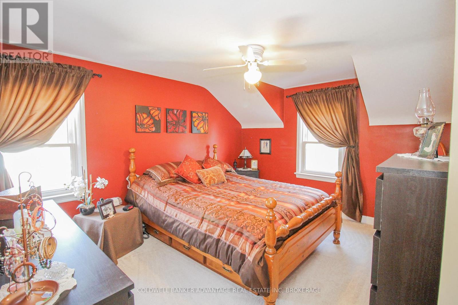 43 Gram Avenue, Welland, Ontario  L3C 1H5 - Photo 25 - X12405430