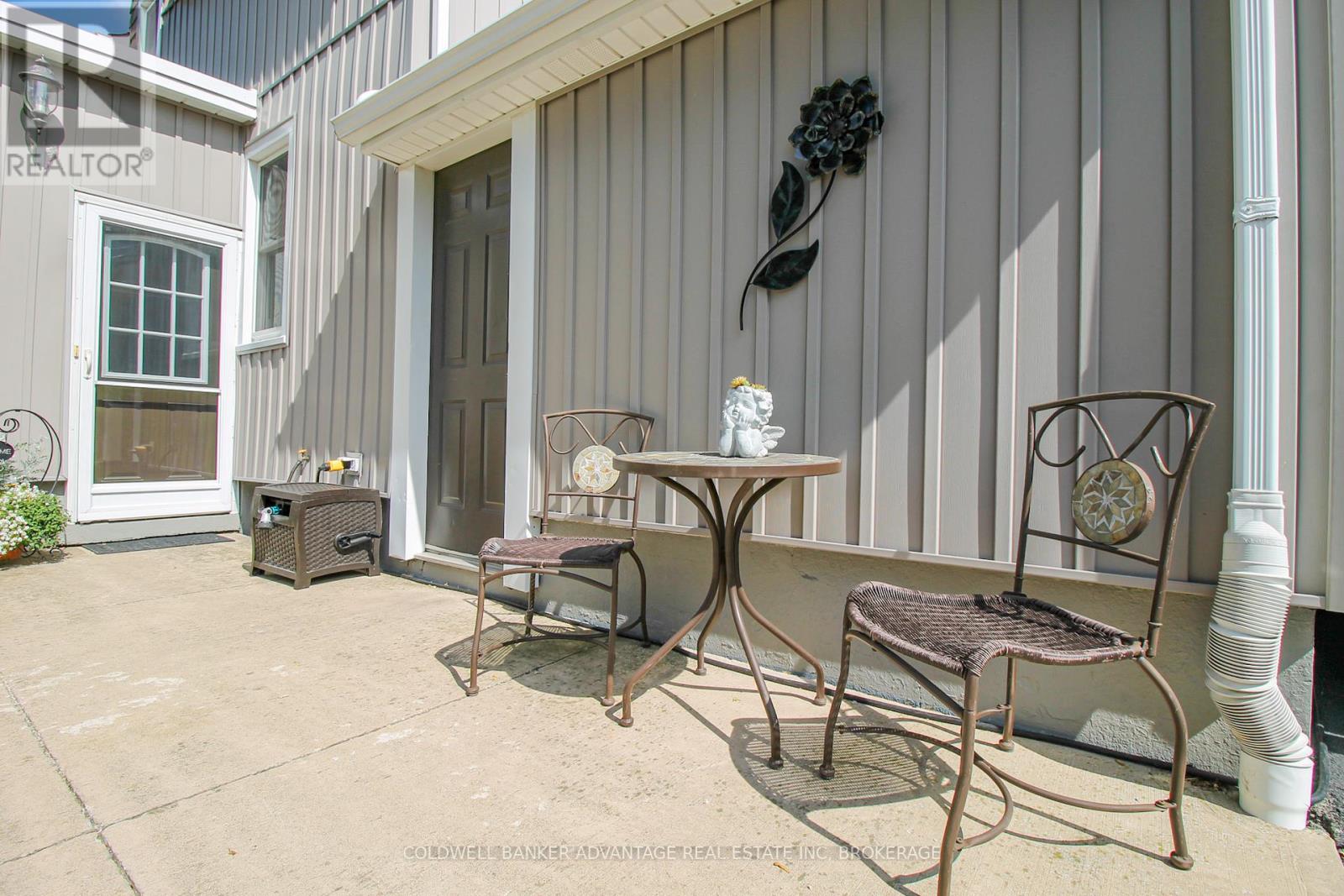 43 Gram Avenue, Welland, Ontario  L3C 1H5 - Photo 37 - X12405430