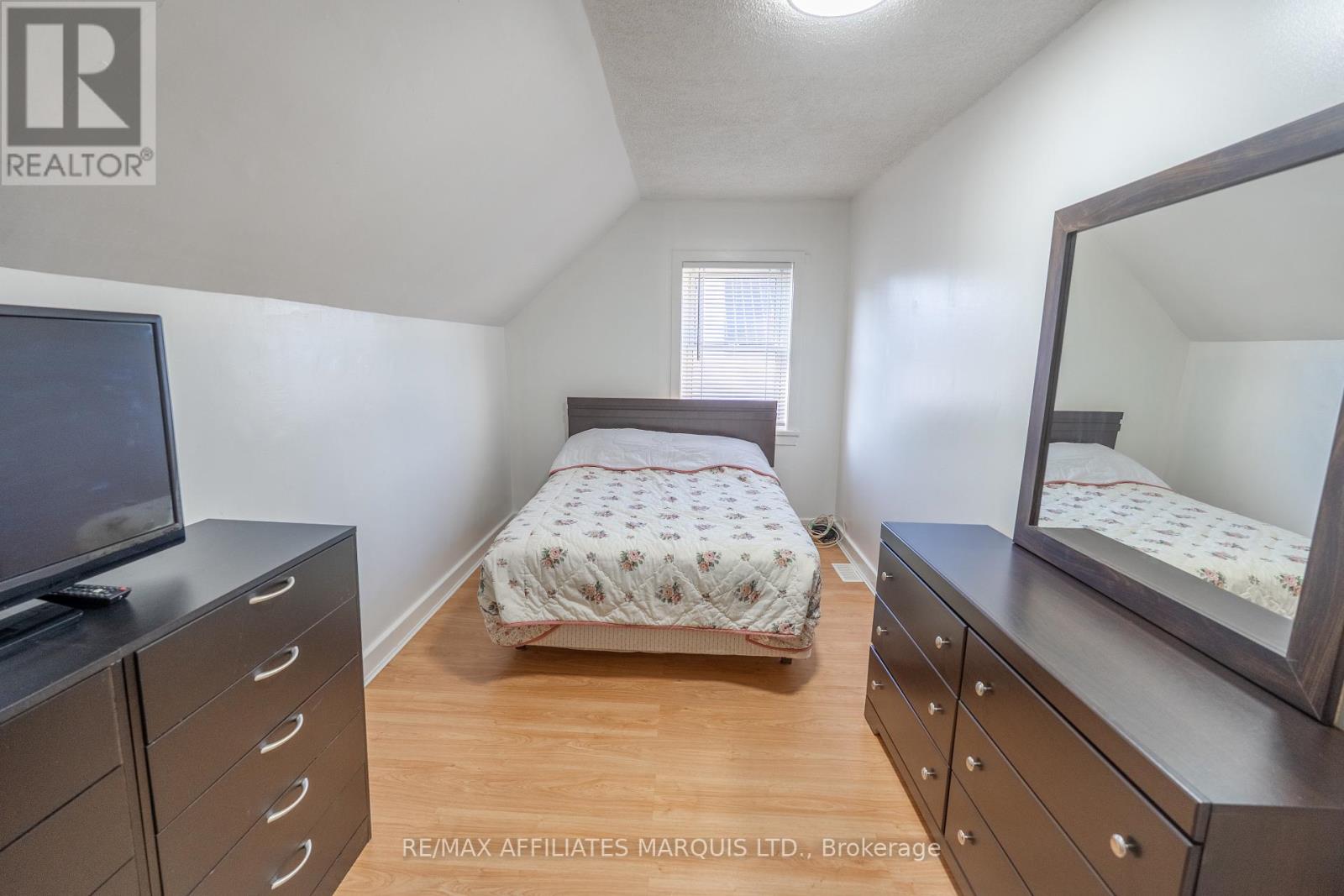 226 Louisa Street, Cornwall, Ontario  K6H 4P8 - Photo 12 - X12405406