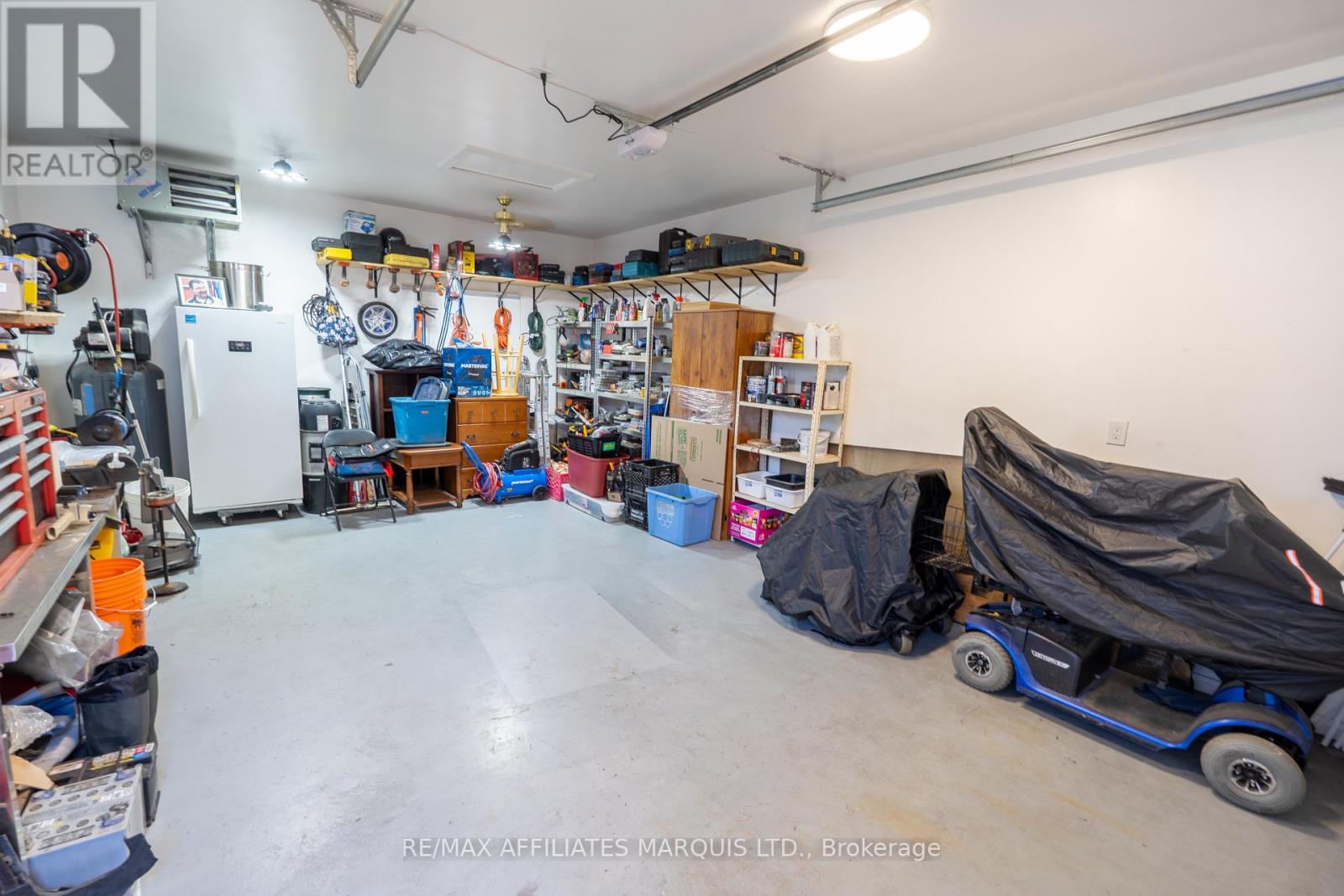 226 Louisa Street, Cornwall, Ontario  K6H 4P8 - Photo 3 - X12405406