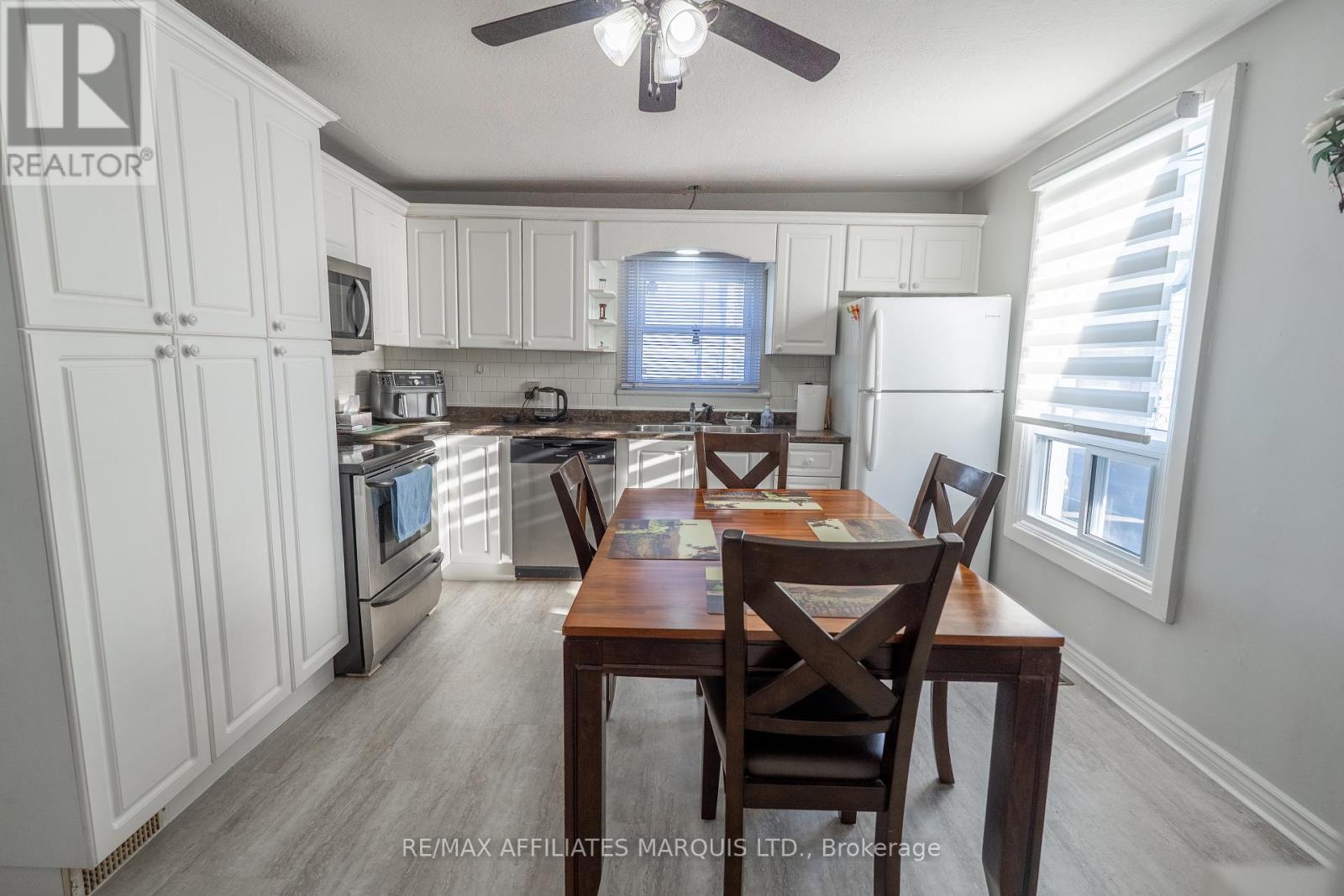 226 Louisa Street, Cornwall, Ontario  K6H 4P8 - Photo 4 - X12405406