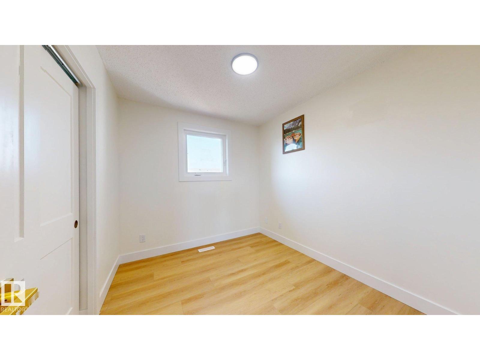 1396 Lakewood Rd W Nw, Edmonton, Alberta  T6K 3M2 - Photo 19 - E4457903