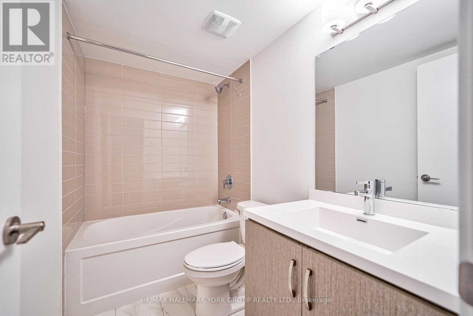 180 - 151 Honeycrisp Crescent, Vaughan, Ontario  L4K 0N7 - Photo 17 - N12405429