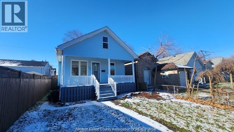MLS# 25023497: 989 OAK AVE Unit# LOWER, Windsor, Canada