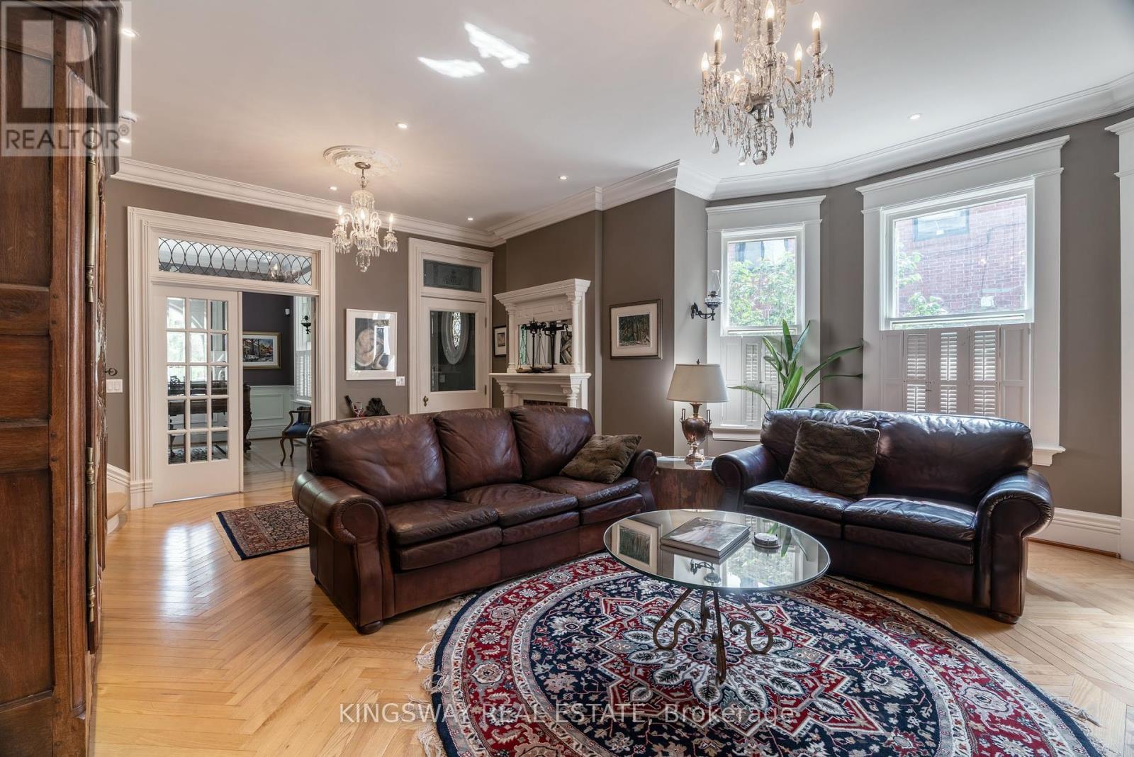 166 High Park Avenue, Toronto (High Park North), Ontario  M6P 2S4 - Photo 11 - W12405410