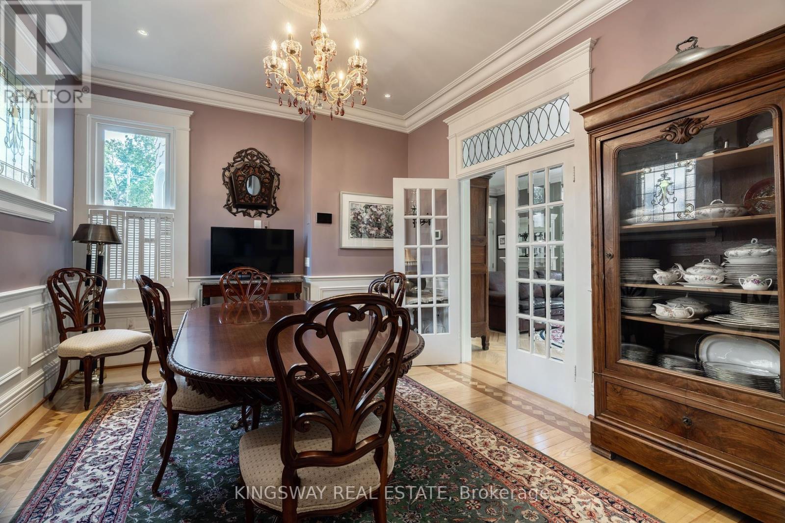 166 High Park Avenue, Toronto (High Park North), Ontario  M6P 2S4 - Photo 14 - W12405410