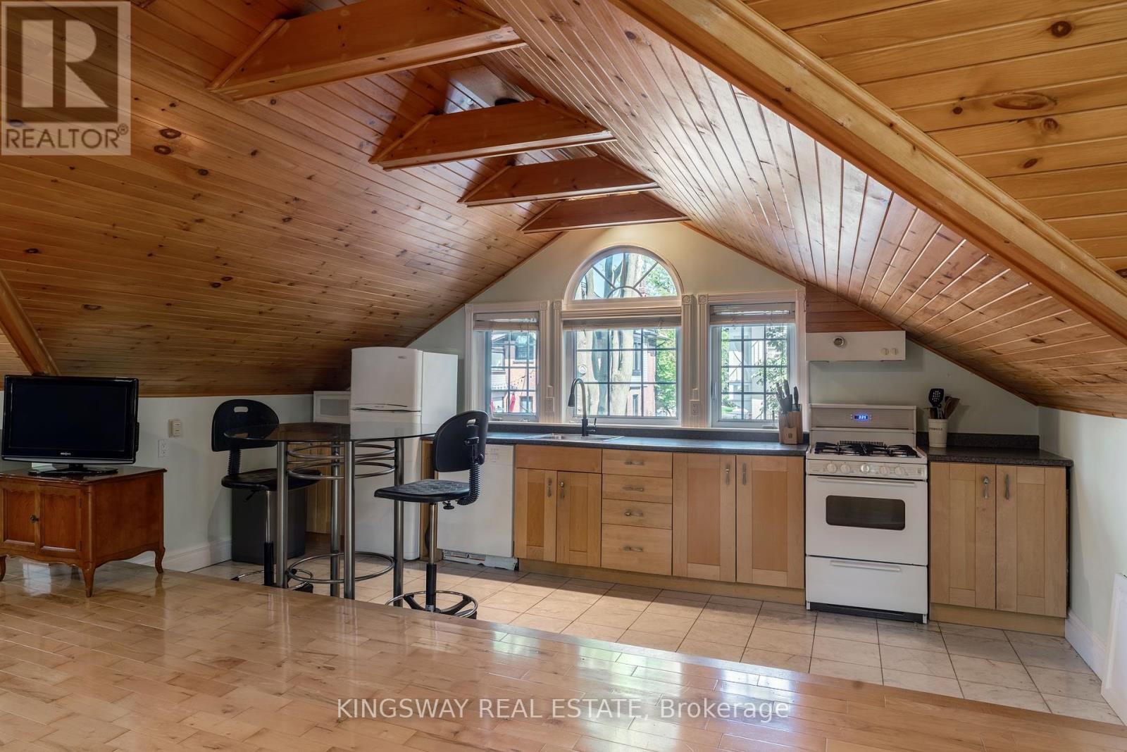 166 High Park Avenue, Toronto (High Park North), Ontario  M6P 2S4 - Photo 49 - W12405410