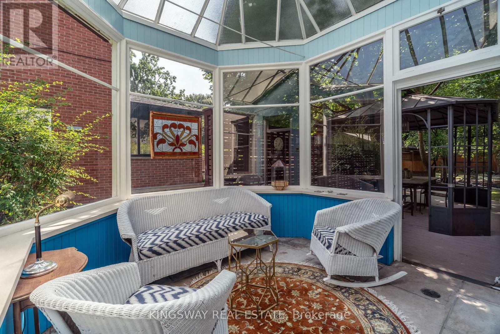 166 High Park Avenue, Toronto (High Park North), Ontario  M6P 2S4 - Photo 7 - W12405410