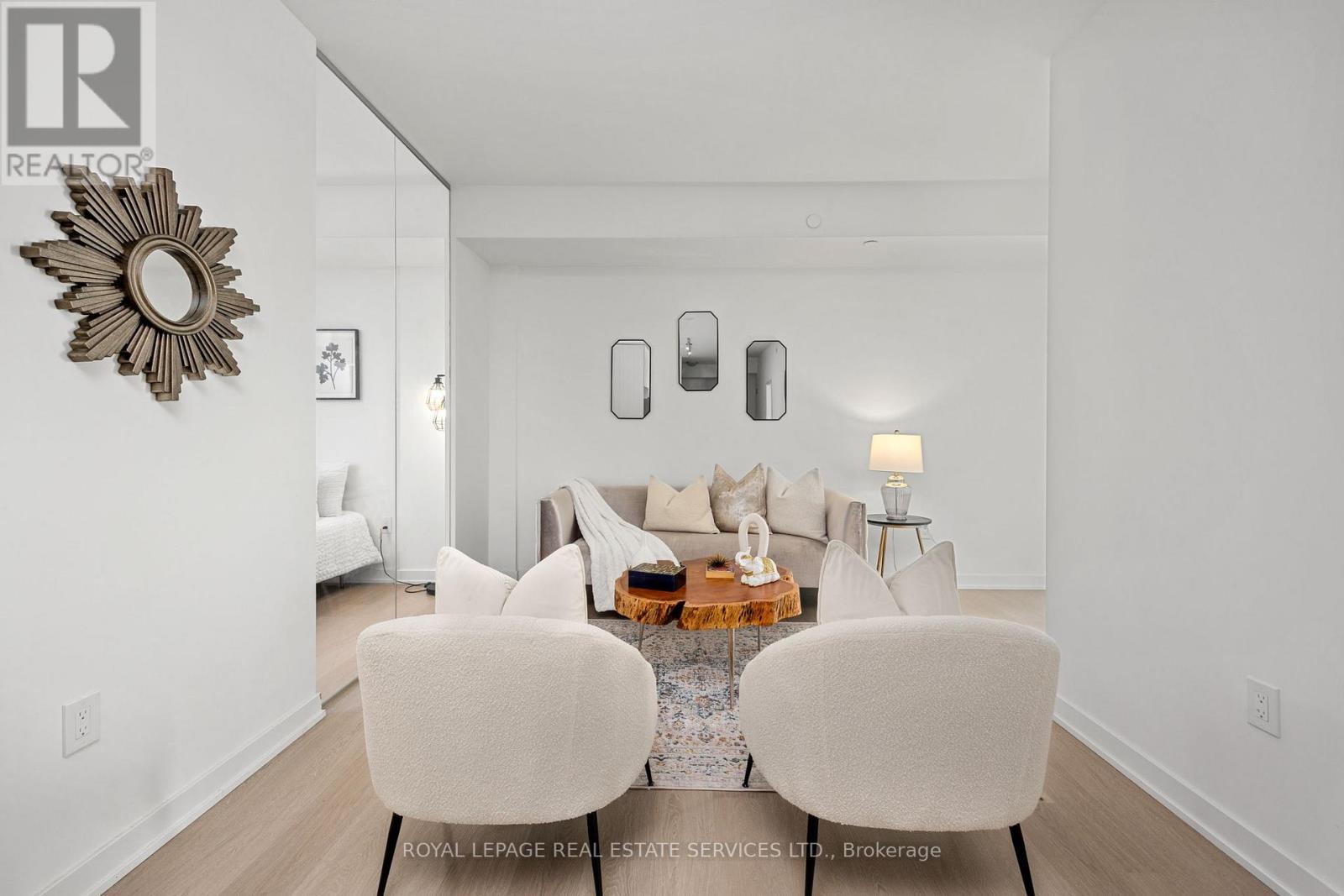 708 - 859 The Queensway, Toronto, Ontario  M8Z 1N8 - Photo 1 - W12405423