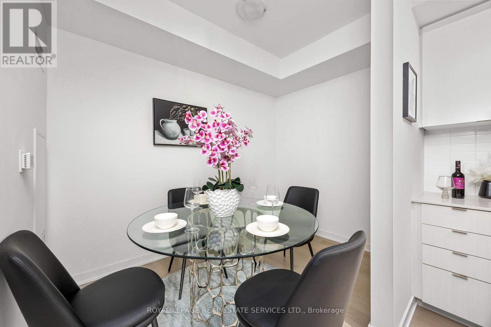 708 - 859 The Queensway, Toronto, Ontario  M8Z 1N8 - Photo 10 - W12405423
