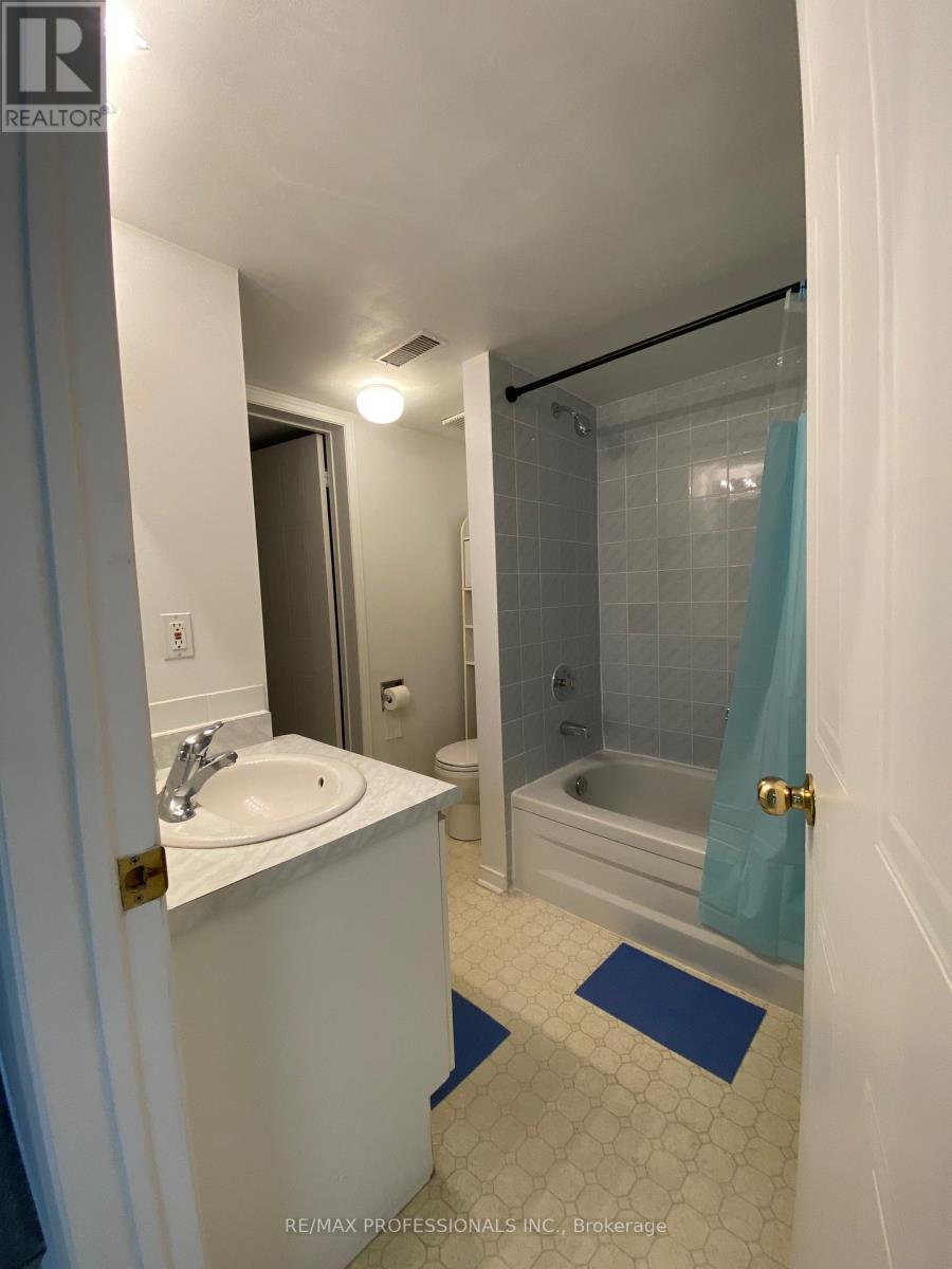 216 - 65 Bristol Road, Mississauga (Hurontario), Ontario  L4Z 3P1 - Photo 16 - W12405437