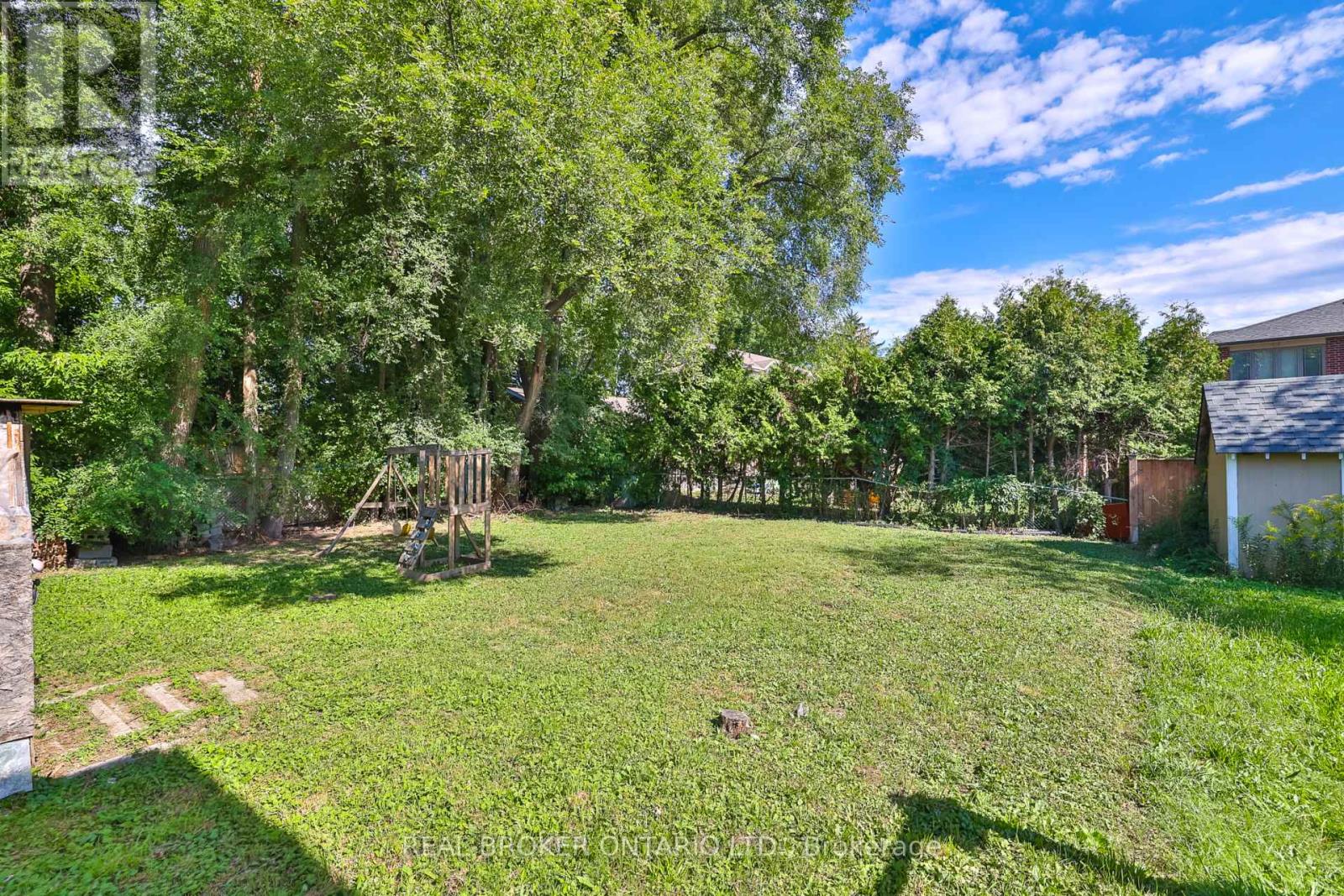 446 Orano Avenue, Mississauga (Mineola), Ontario  L5G 2B9 - Photo 11 - W12392035
