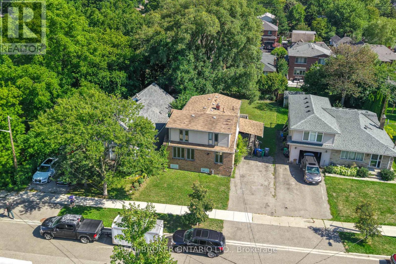 446 Orano Avenue, Mississauga (Mineola), Ontario  L5G 2B9 - Photo 13 - W12392035