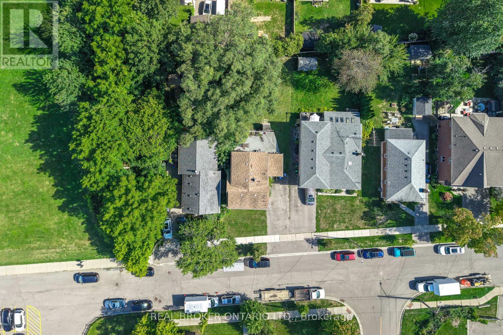 446 Orano Avenue, Mississauga (Mineola), Ontario  L5G 2B9 - Photo 19 - W12392035