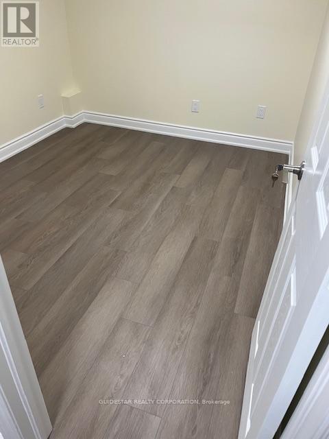 B - 223 Twyford Street, Ottawa, Ontario  K1V 0V9 - Photo 10 - X12405457