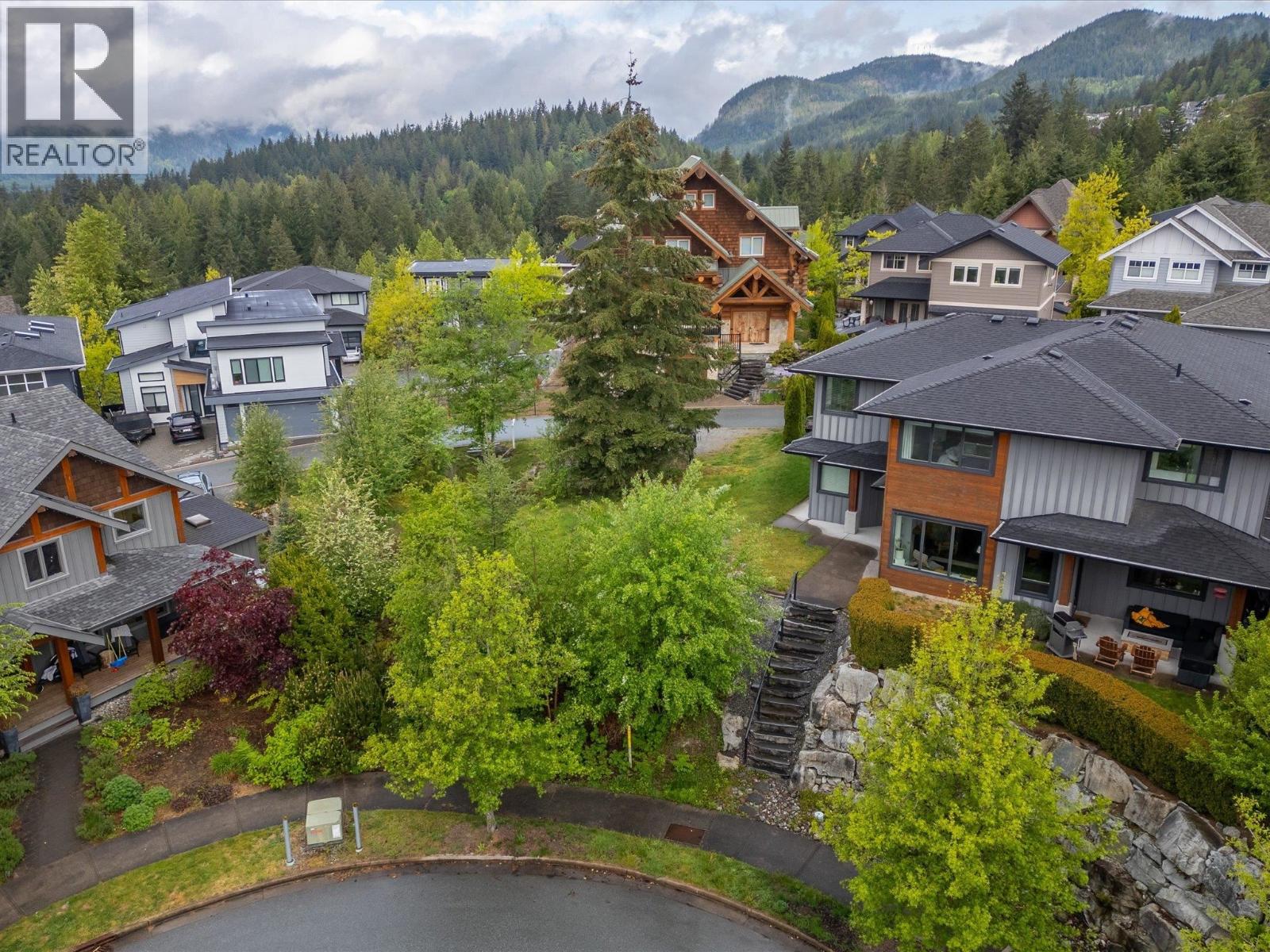 2943 Strangway Place, Squamish, British Columbia  V8B 0P8 - Photo 9 - R3048230