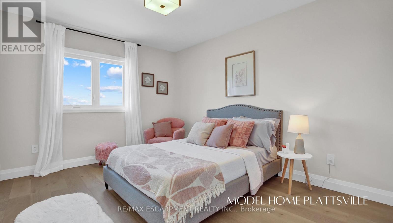15 Hilborn Street, Blandford-Blenheim, Ontario  N0J 1S0 - Photo 10 - X12400298