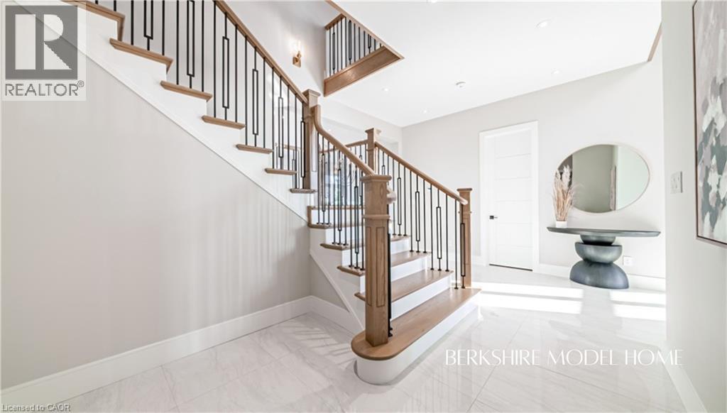419 Masters Drive, Woodstock, Ontario  N4T 0L2 - Photo 4 - 40764478